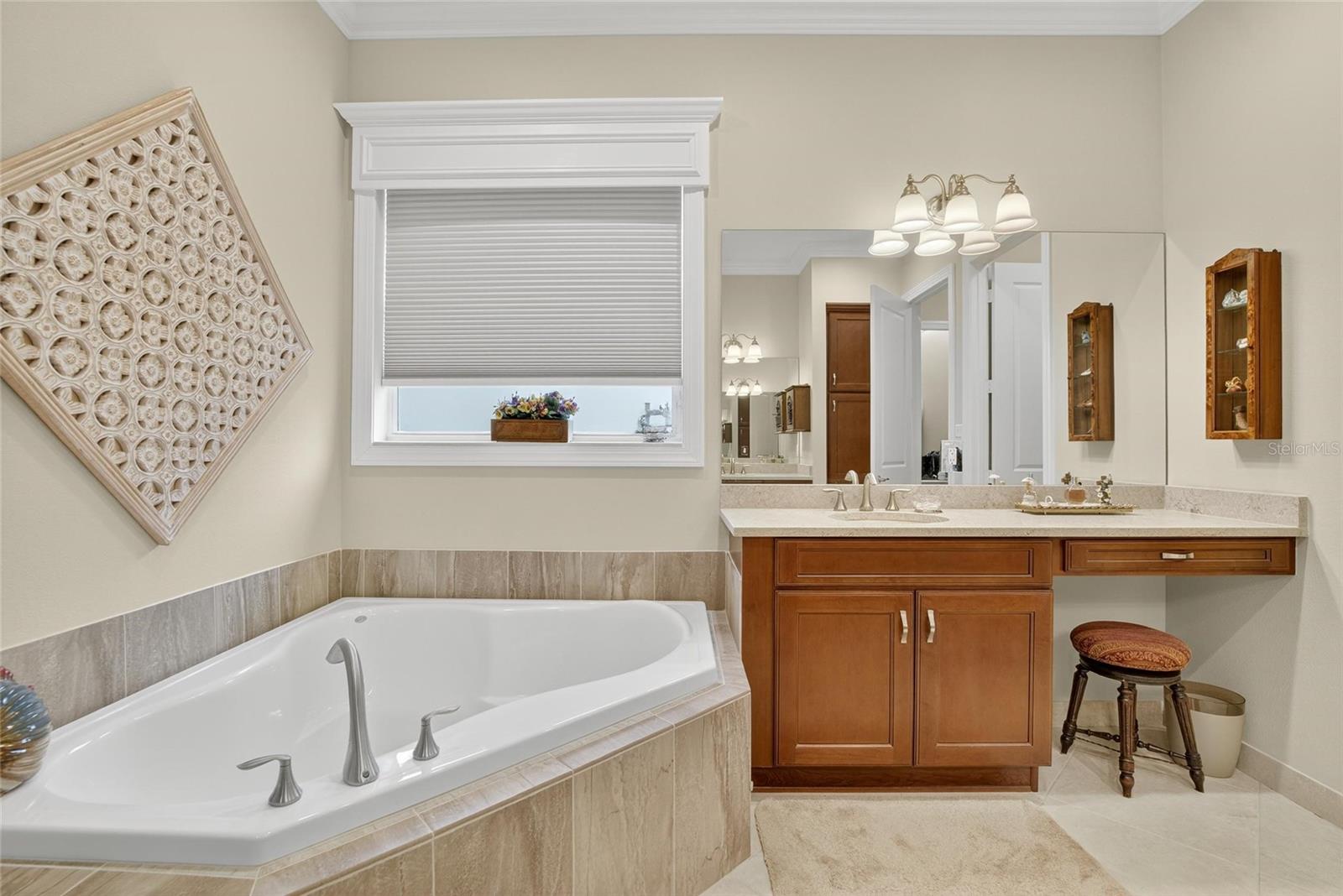 Image 50 of 100 For 5028 Emerald Isle Drive