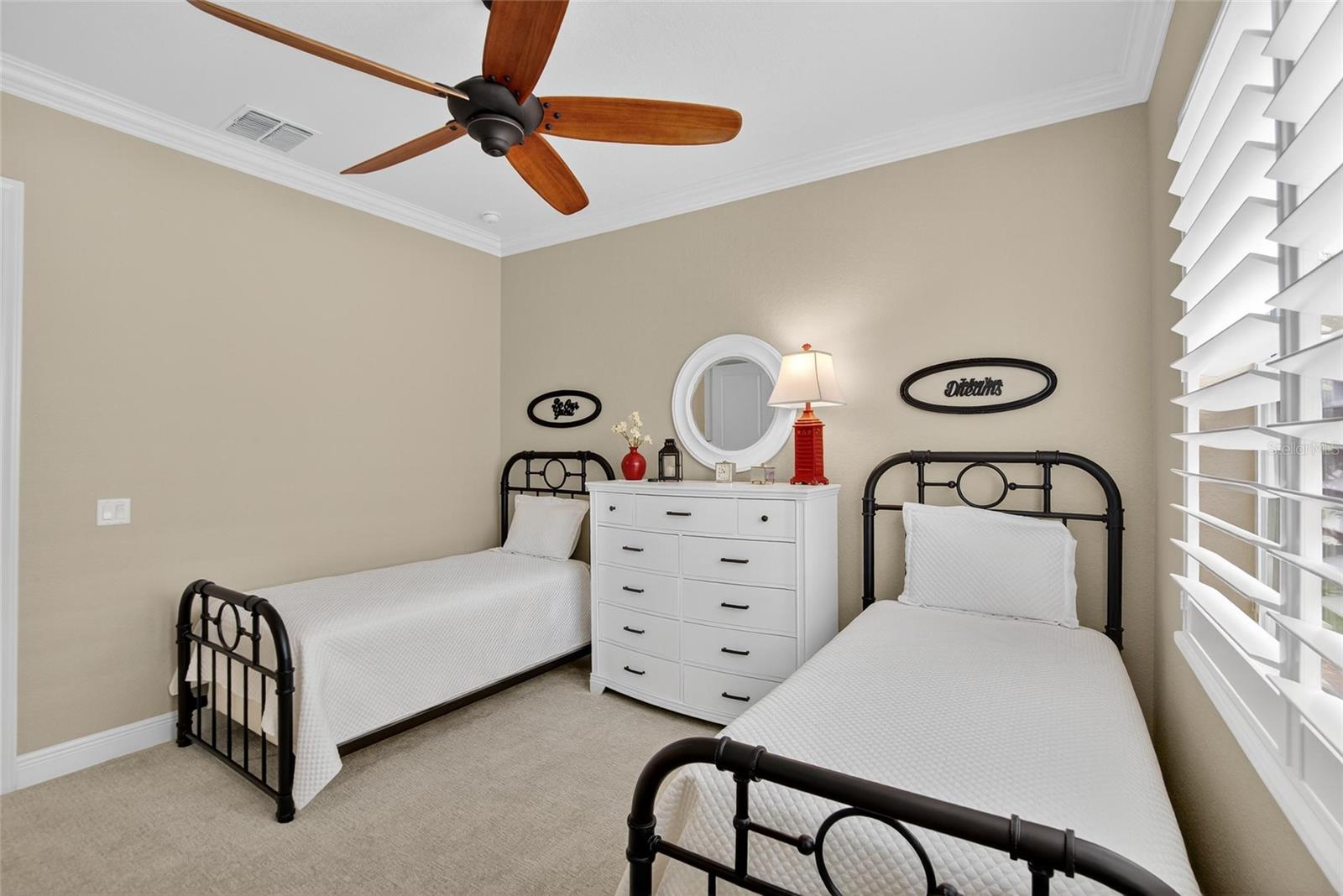 Image 53 of 100 For 5028 Emerald Isle Drive