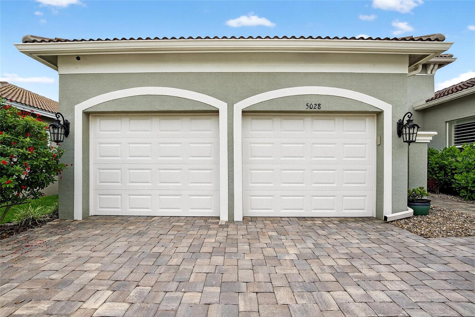 Image 80 of 100 For 5028 Emerald Isle Drive