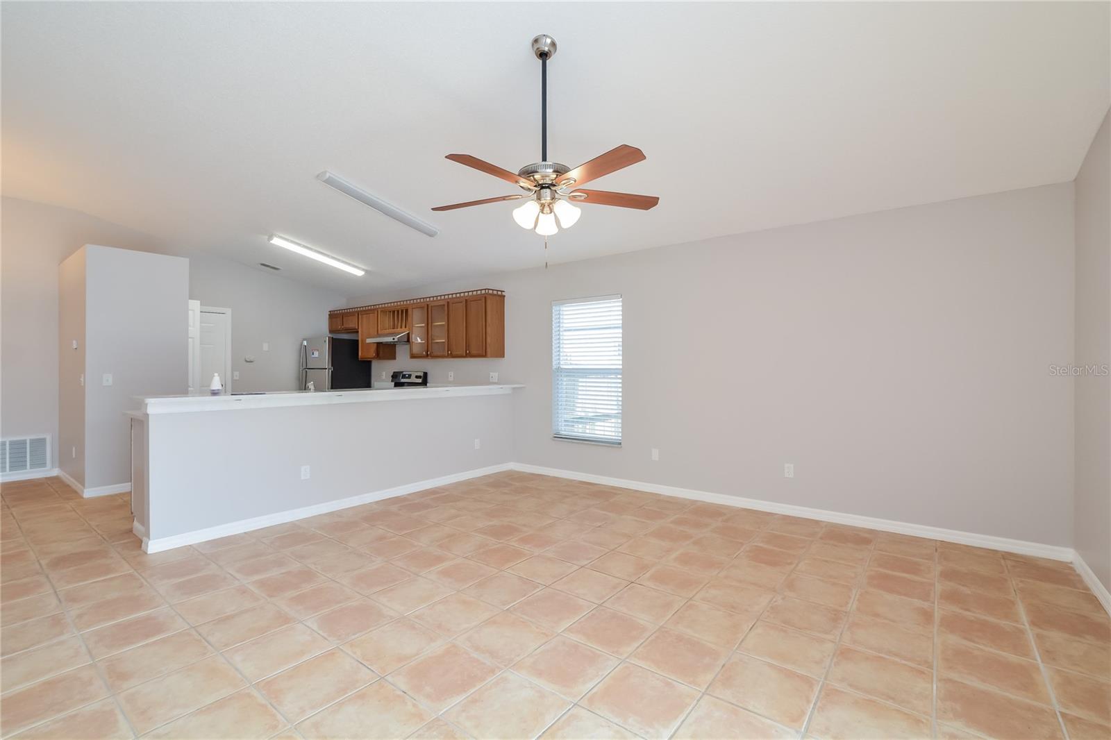 Image 7 of 16 For 528 Finch Court