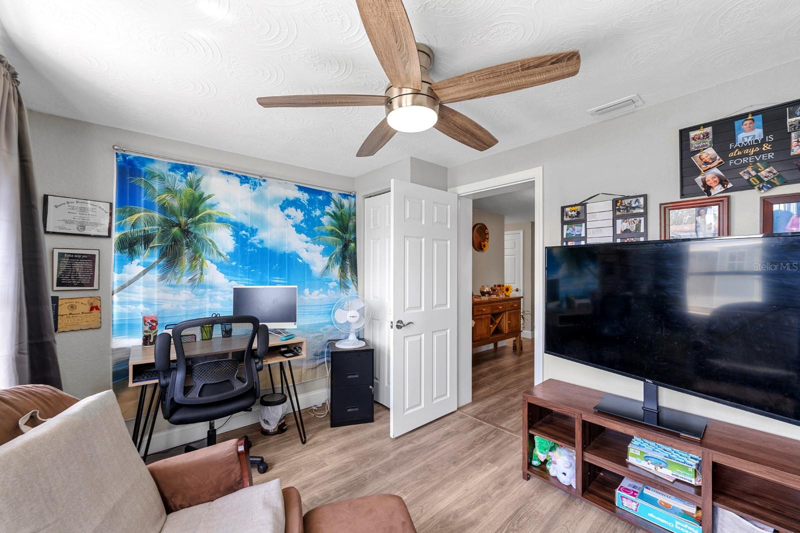 Listing photo id 18 for 2152 Arcadia Road
