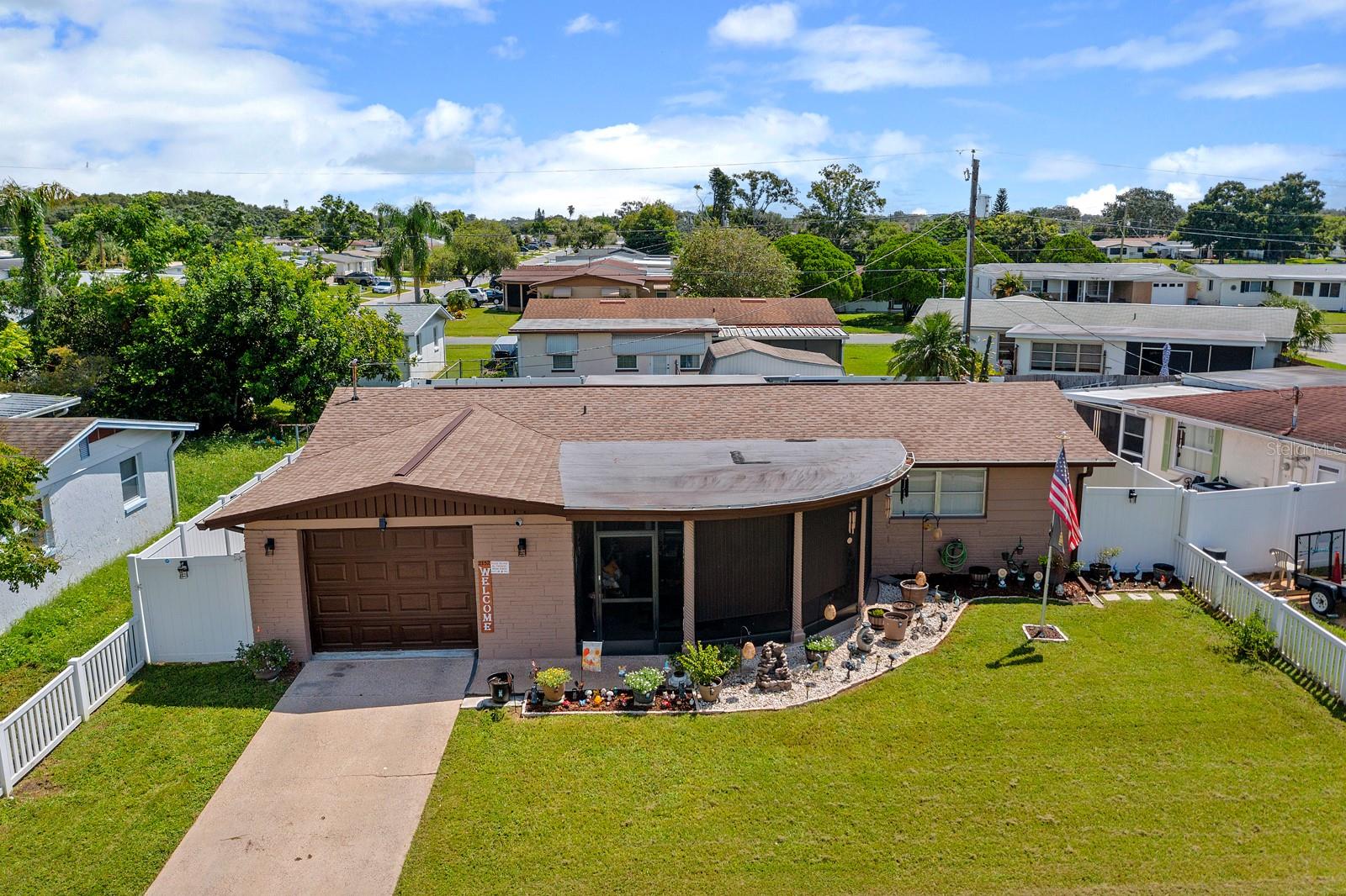 Listing photo id 23 for 2152 Arcadia Road