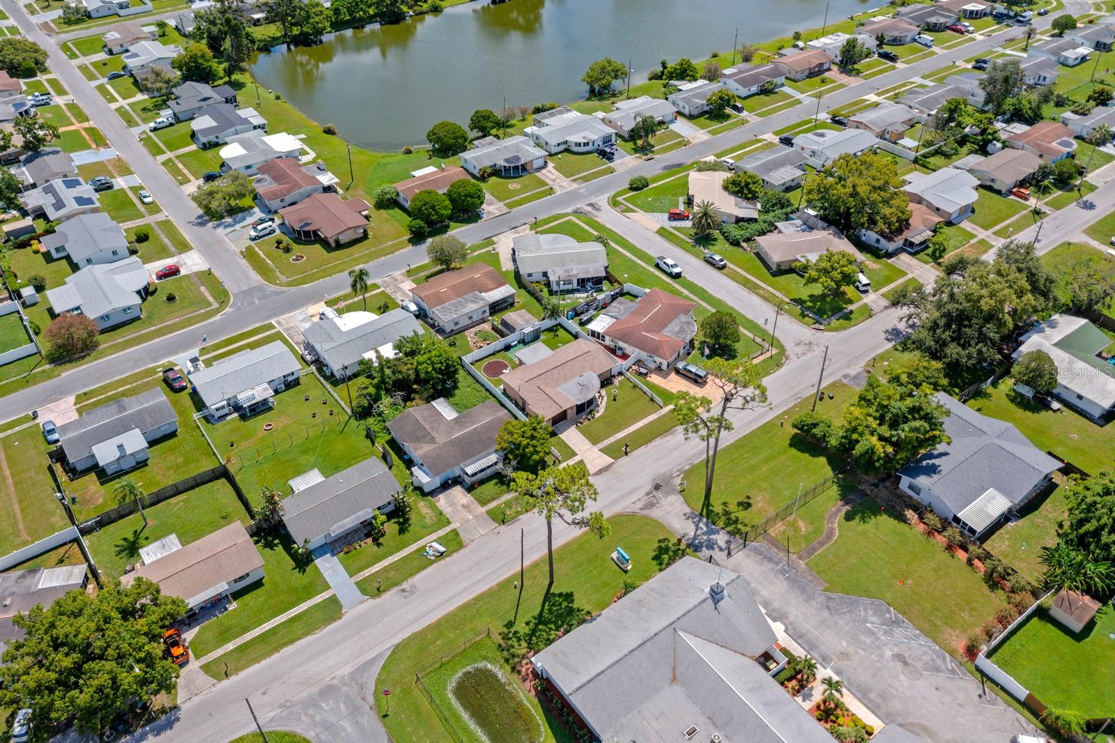 Listing photo id 27 for 2152 Arcadia Road
