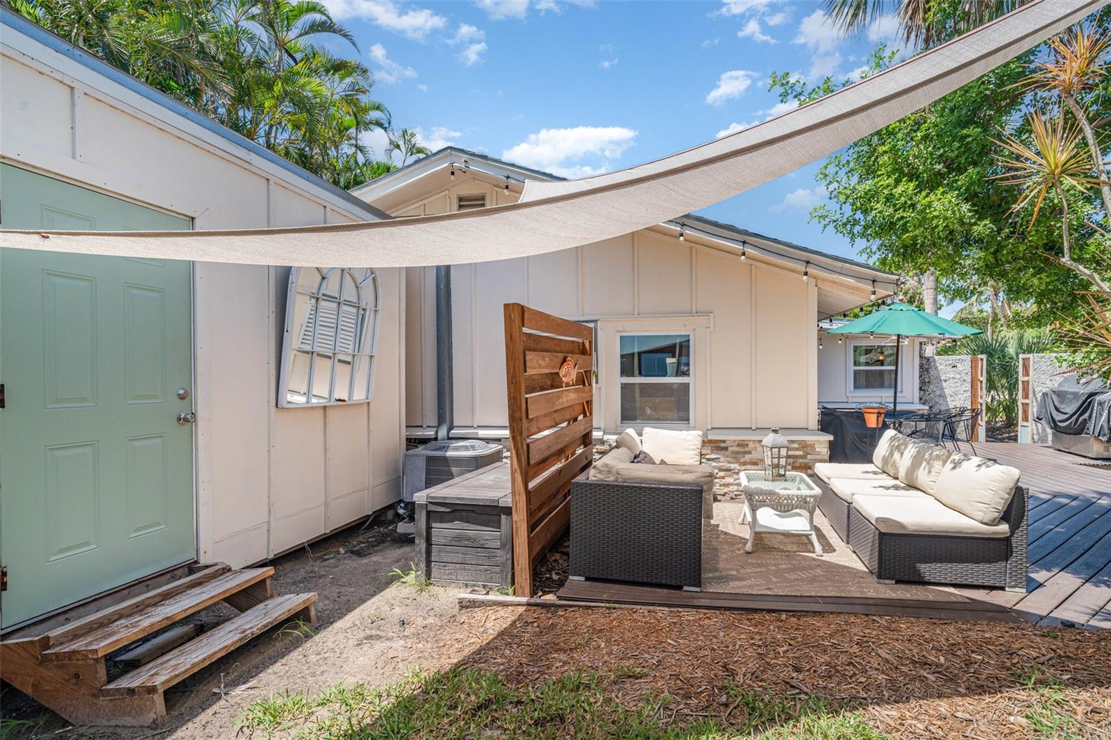Image 18 of 35 For 660 Linley Street