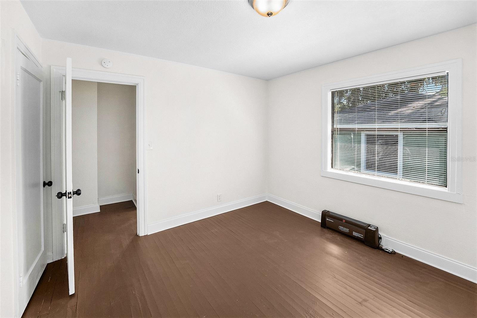 Image 11 of 26 For 2220 7th Street S