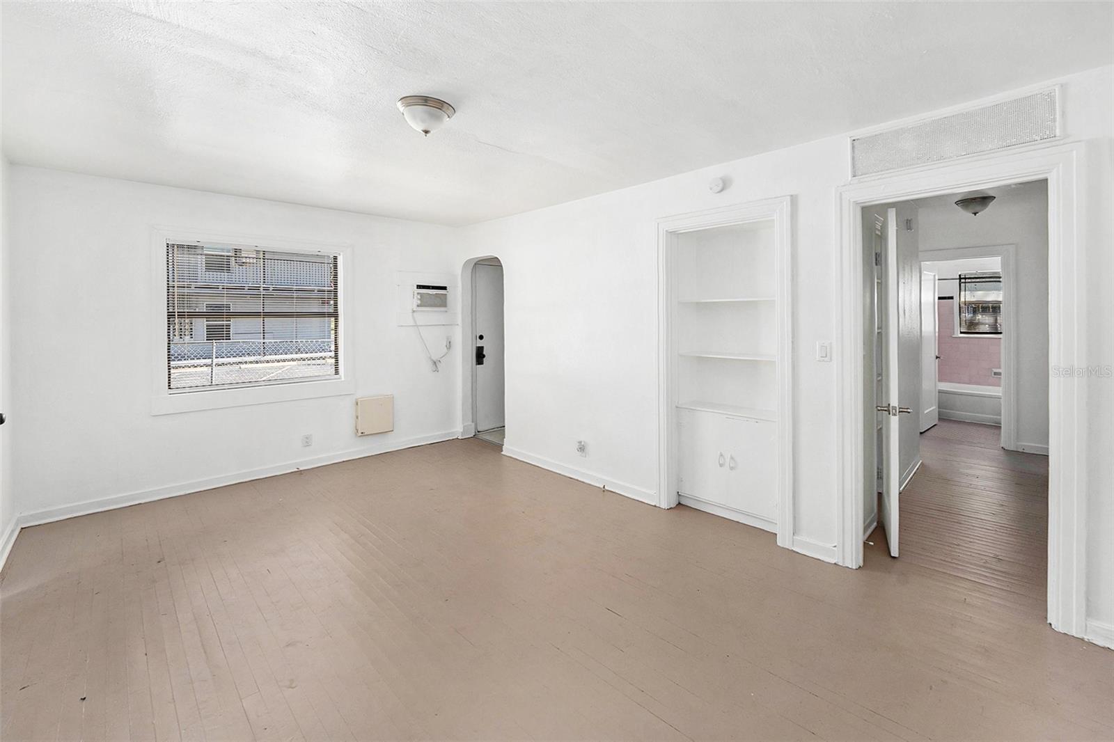 Image 18 of 26 For 2220 7th Street S