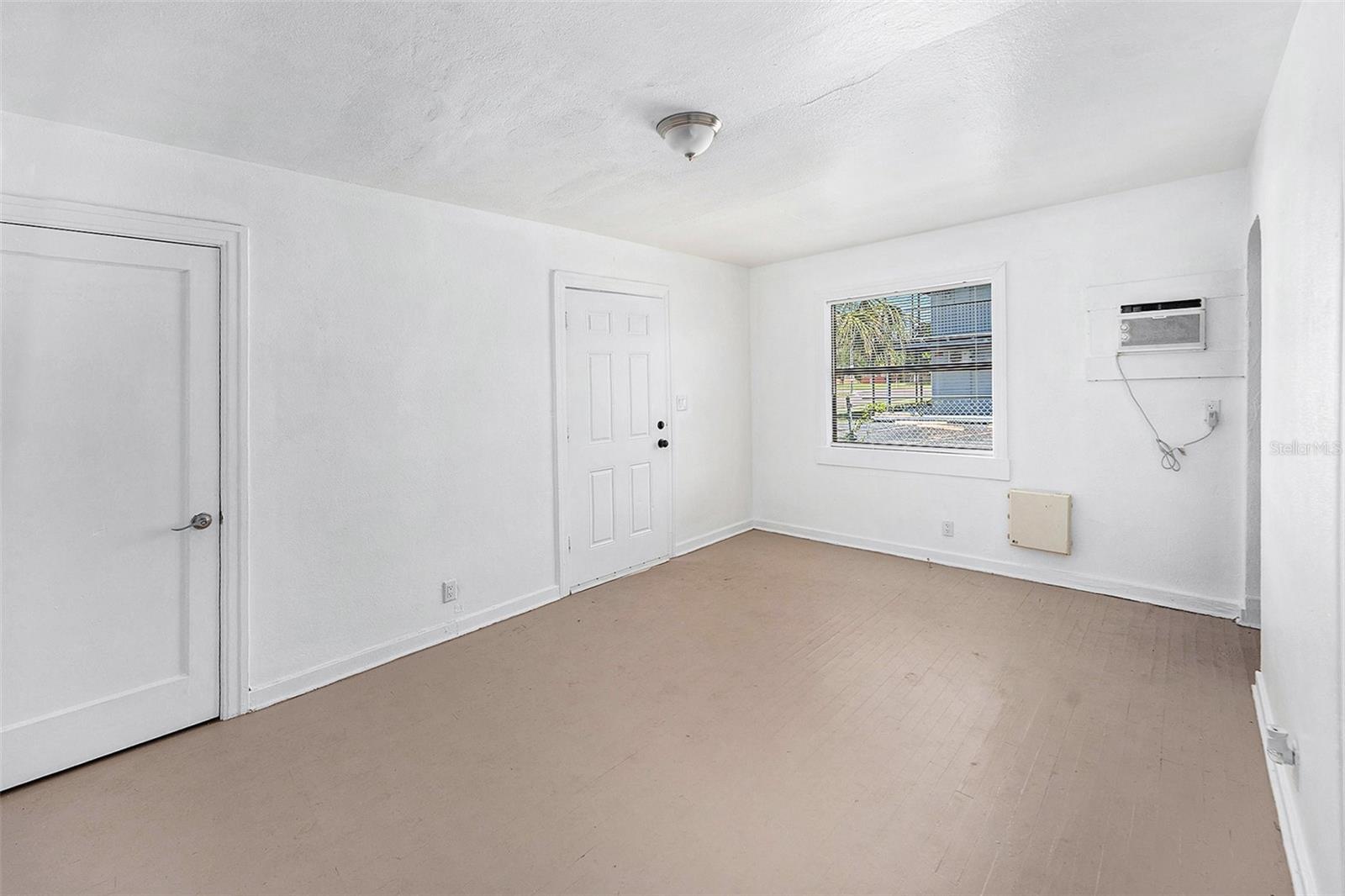 Image 23 of 26 For 2220 7th Street S