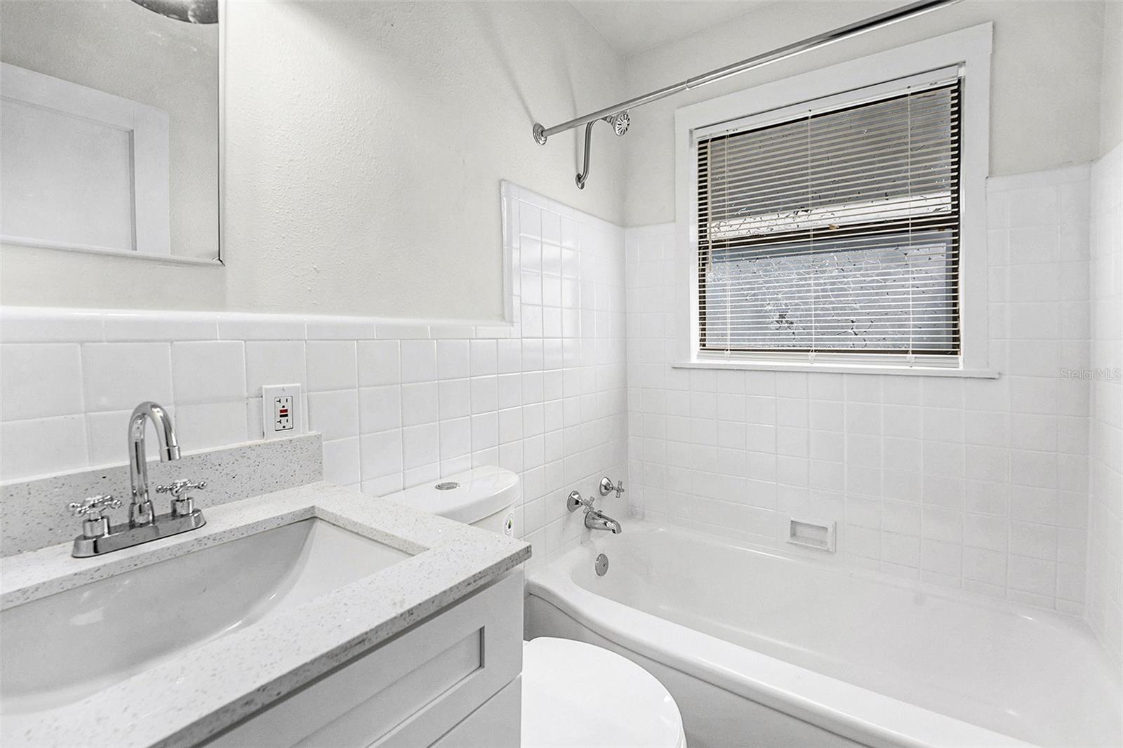 Image 7 of 26 For 2220 7th Street S