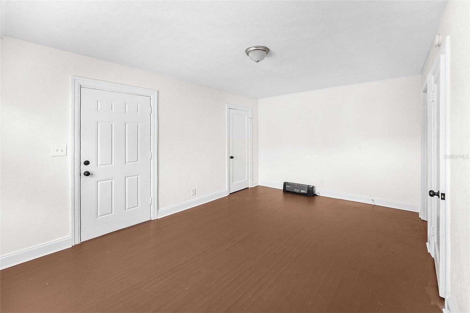 Image 9 of 26 For 2220 7th Street S