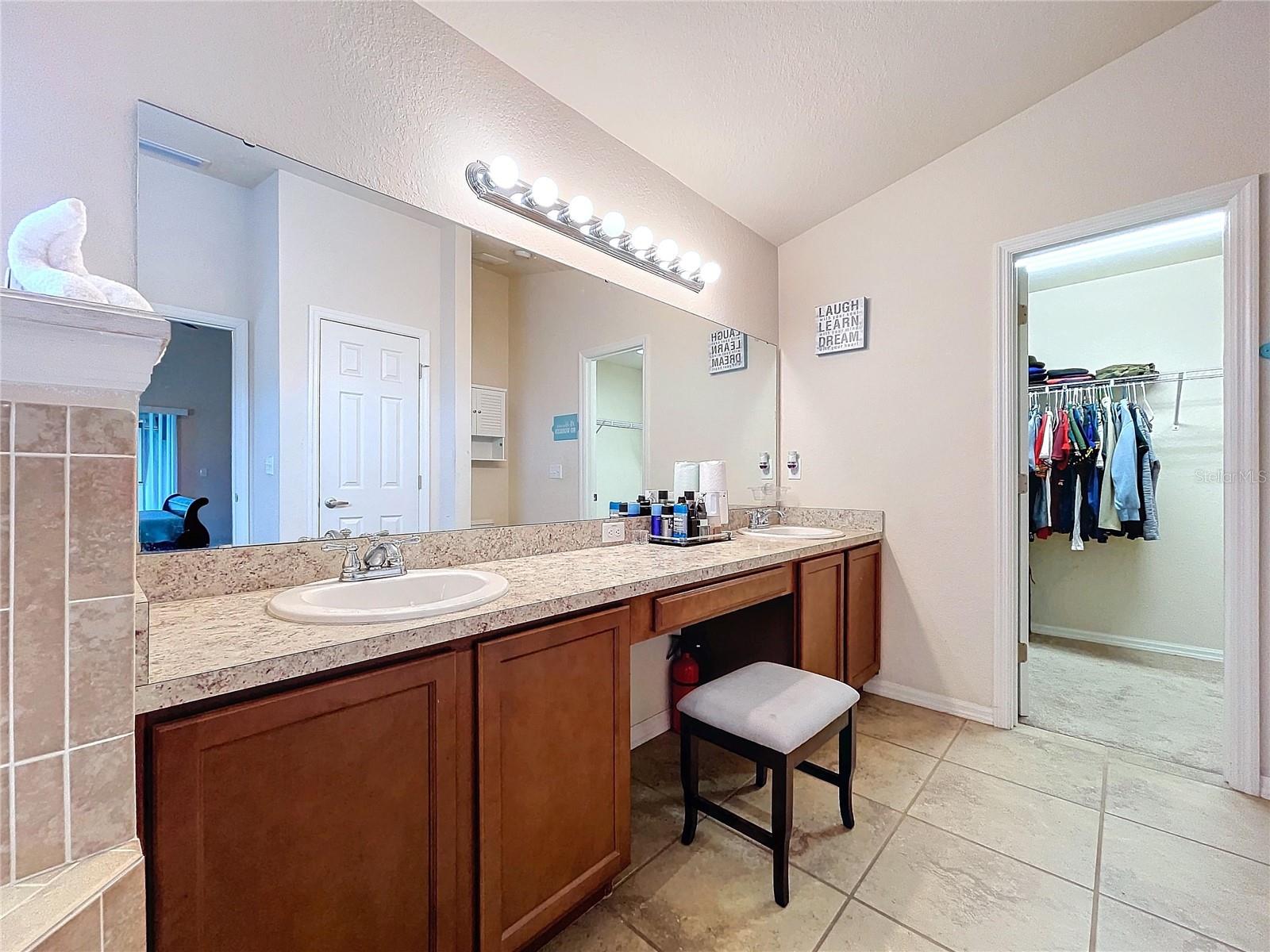 Image 16 of 54 For 11338 Southwind Lake Drive