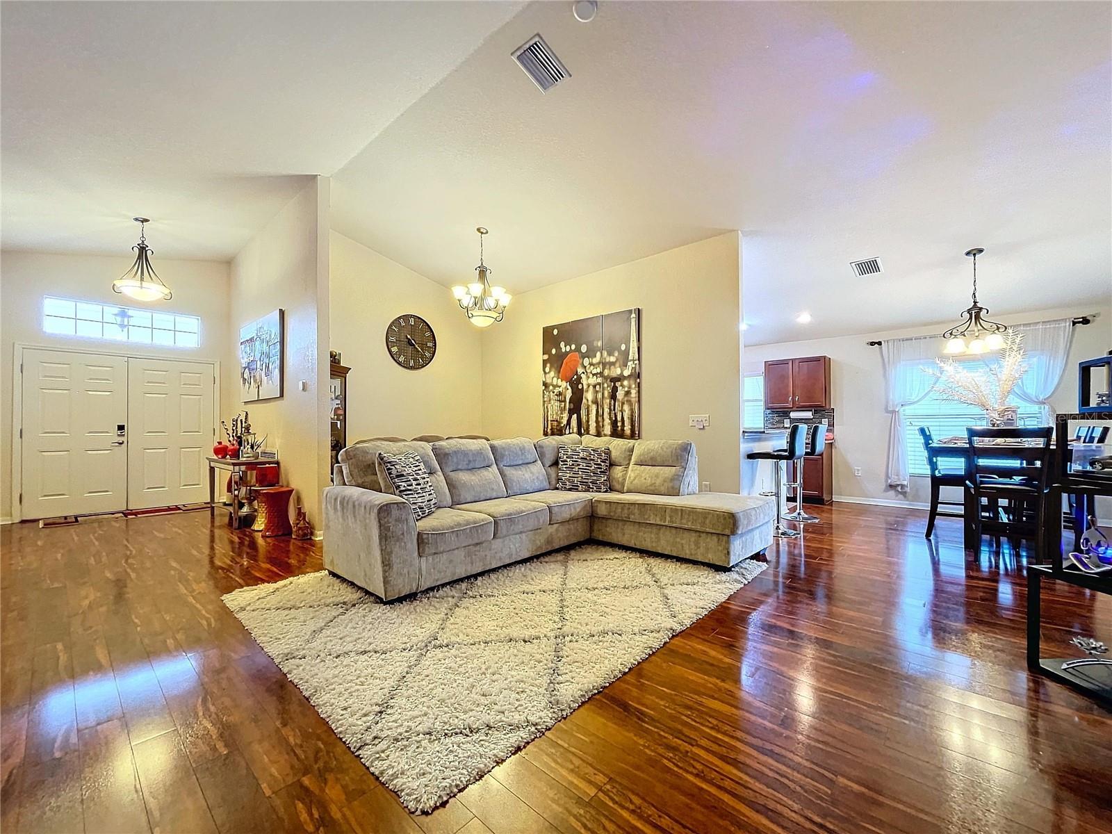 Image 5 of 54 For 11338 Southwind Lake Drive