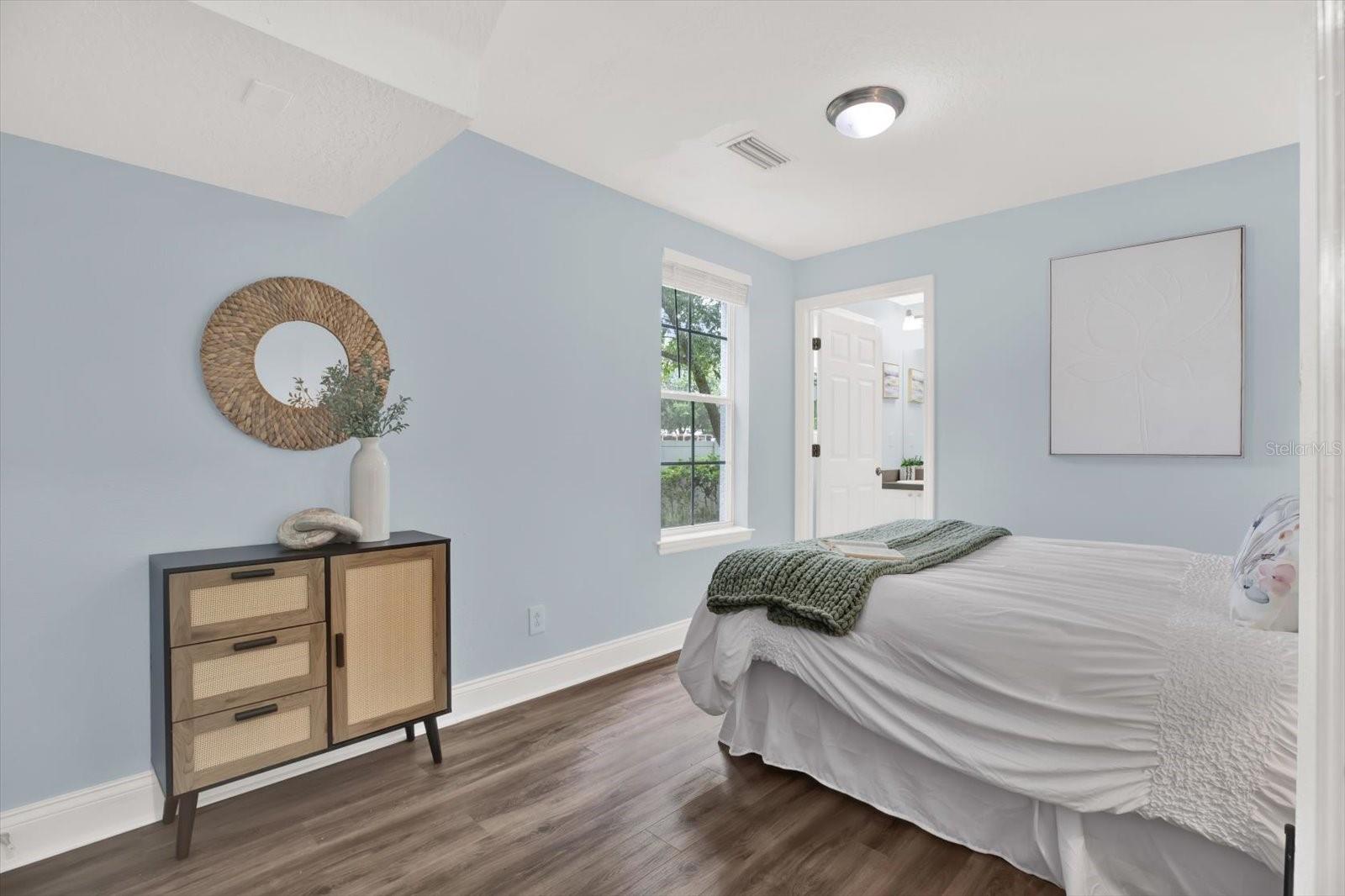 Image 11 of 65 For 4529 Bay Spring Court