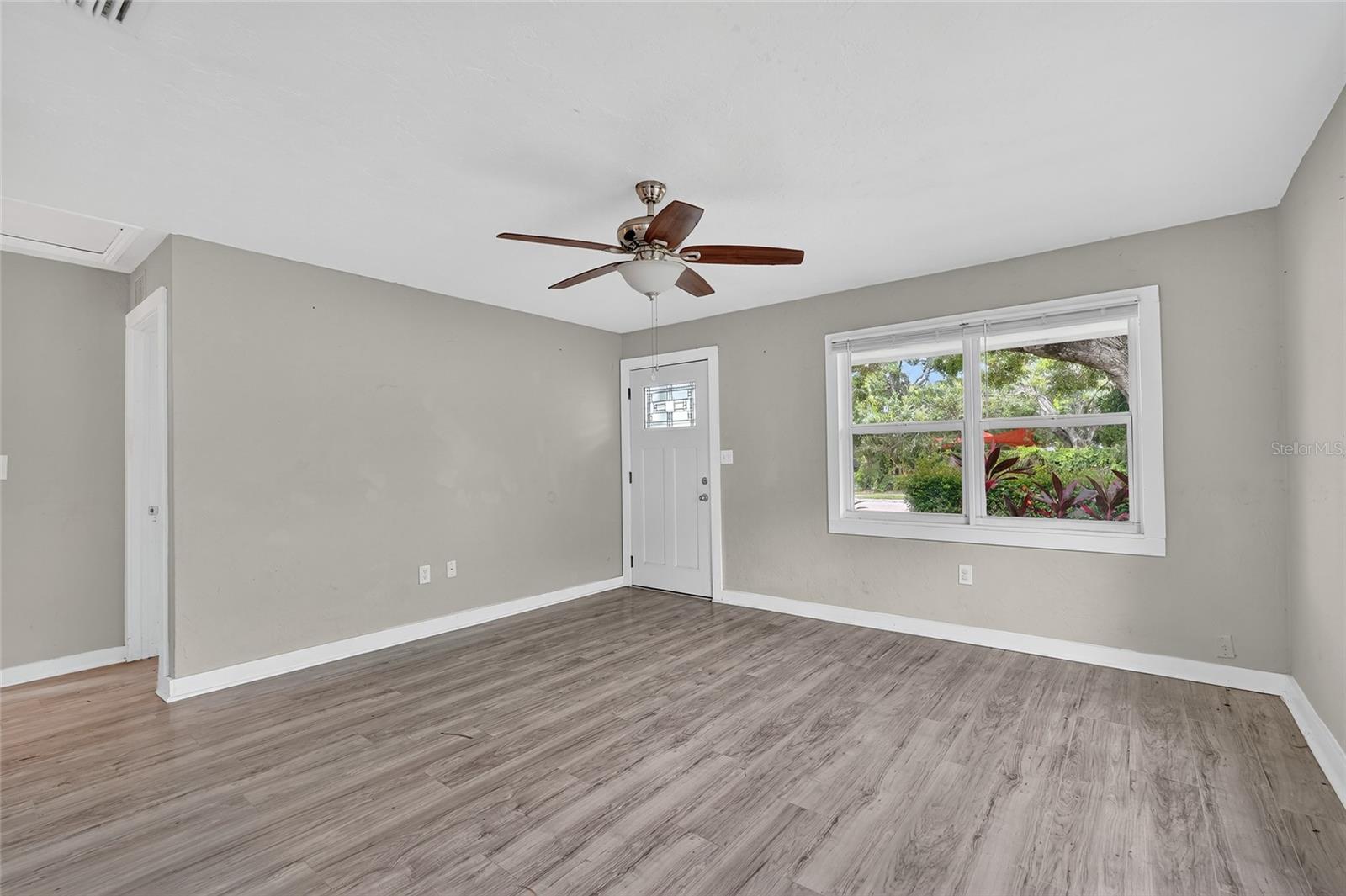 Image 4 of 22 For 2348 37th Street S