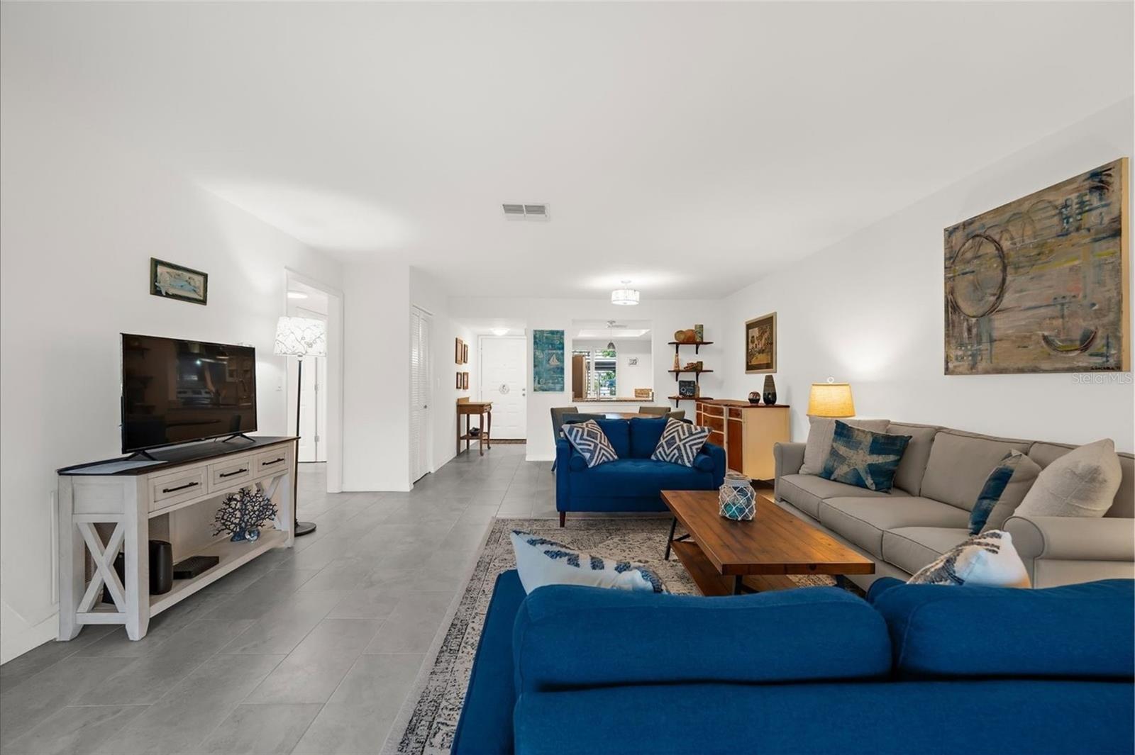 Image 3 of 37 For 2550 Royal Pines Circle 12-c