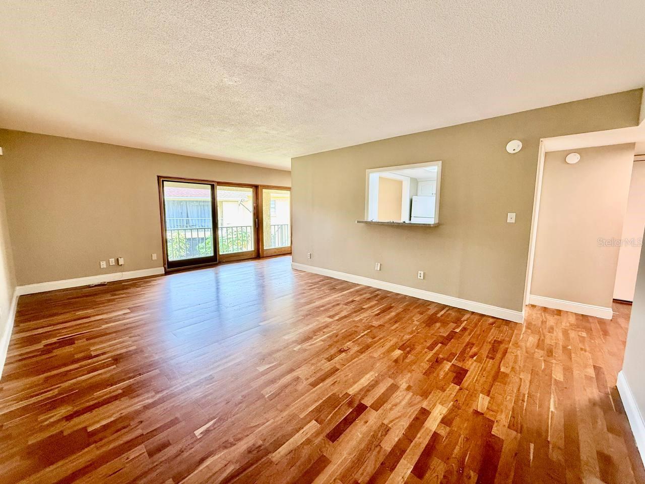 Image 4 of 31 For 7612 Camarina Calle
