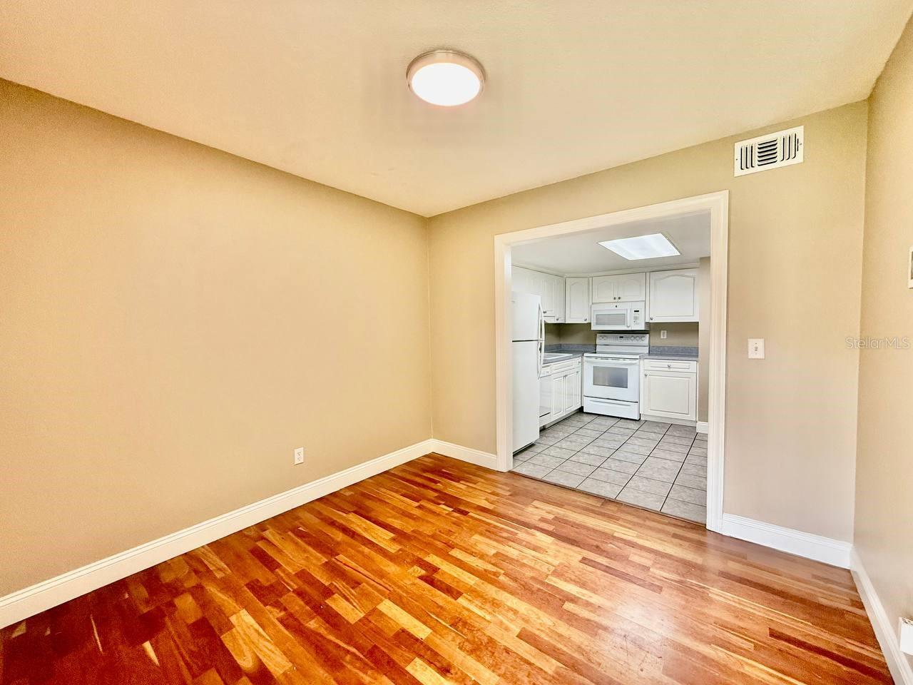 Image 9 of 31 For 7612 Camarina Calle