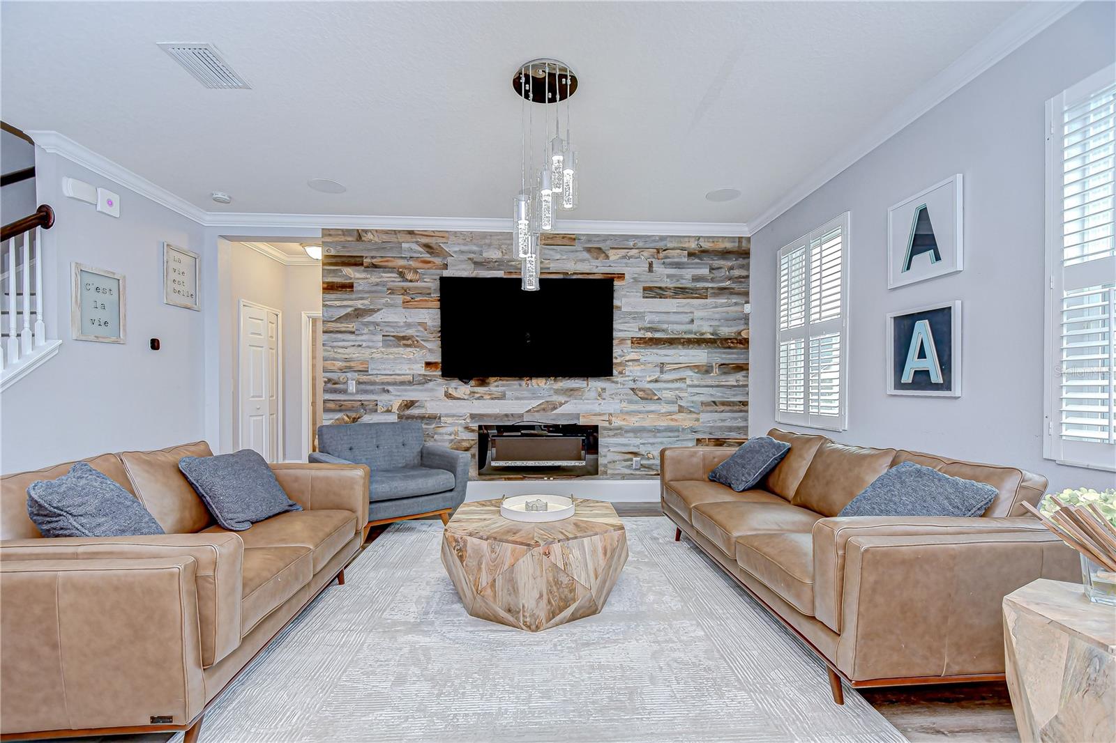Image 12 of 45 For 6008 Shell Ridge Drive