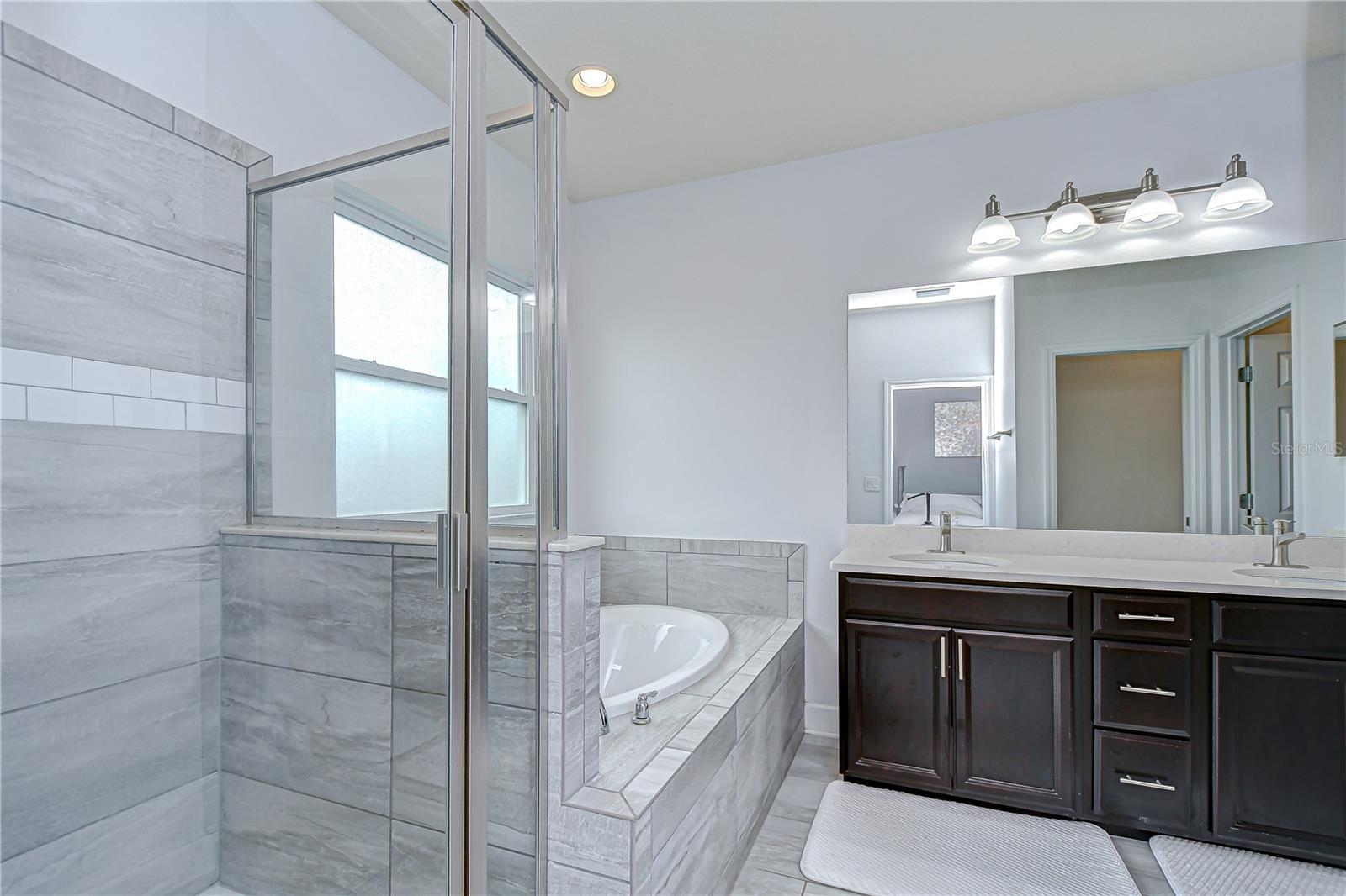 Image 19 of 45 For 6008 Shell Ridge Drive