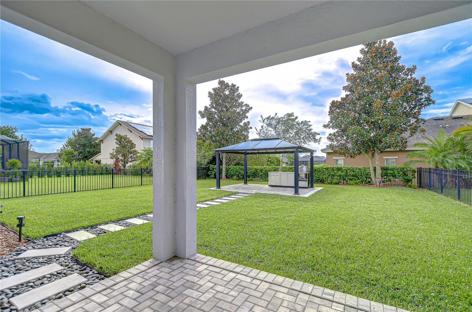 Image 34 of 45 For 6008 Shell Ridge Drive