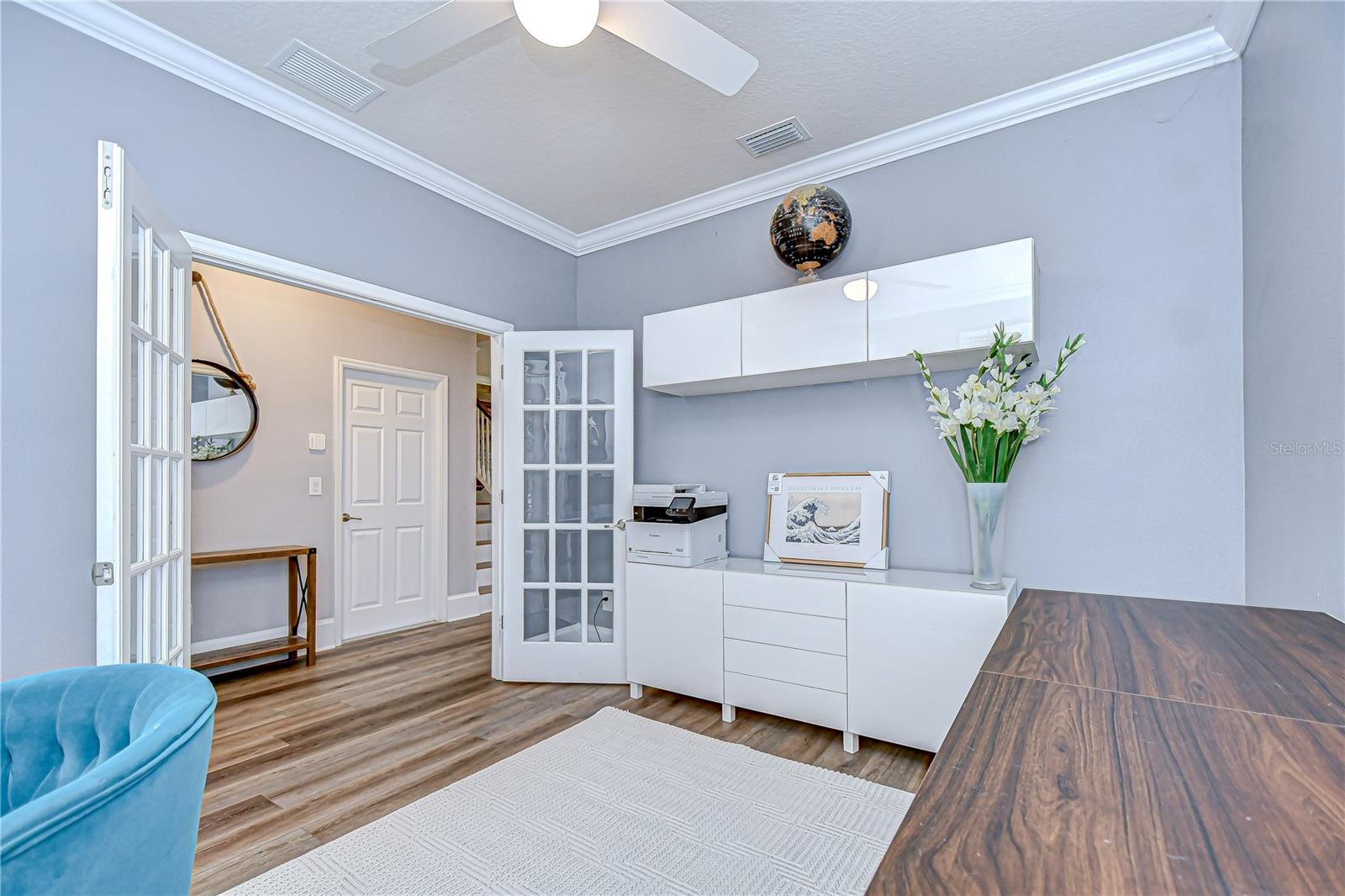 Image 7 of 45 For 6008 Shell Ridge Drive