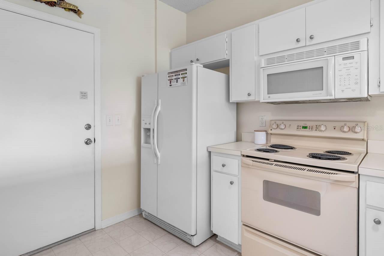 Image 20 of 47 For 1012 Radison Lake Court 59