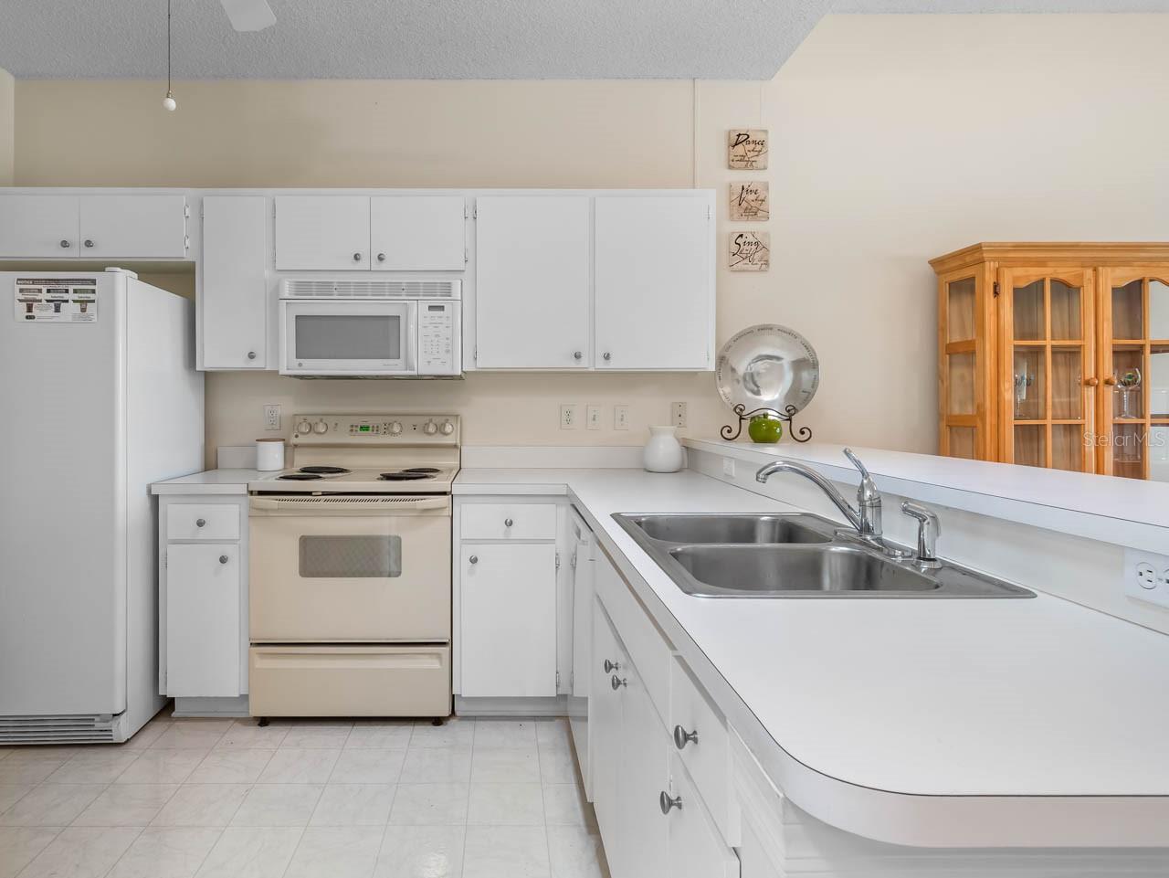 Image 21 of 47 For 1012 Radison Lake Court 59