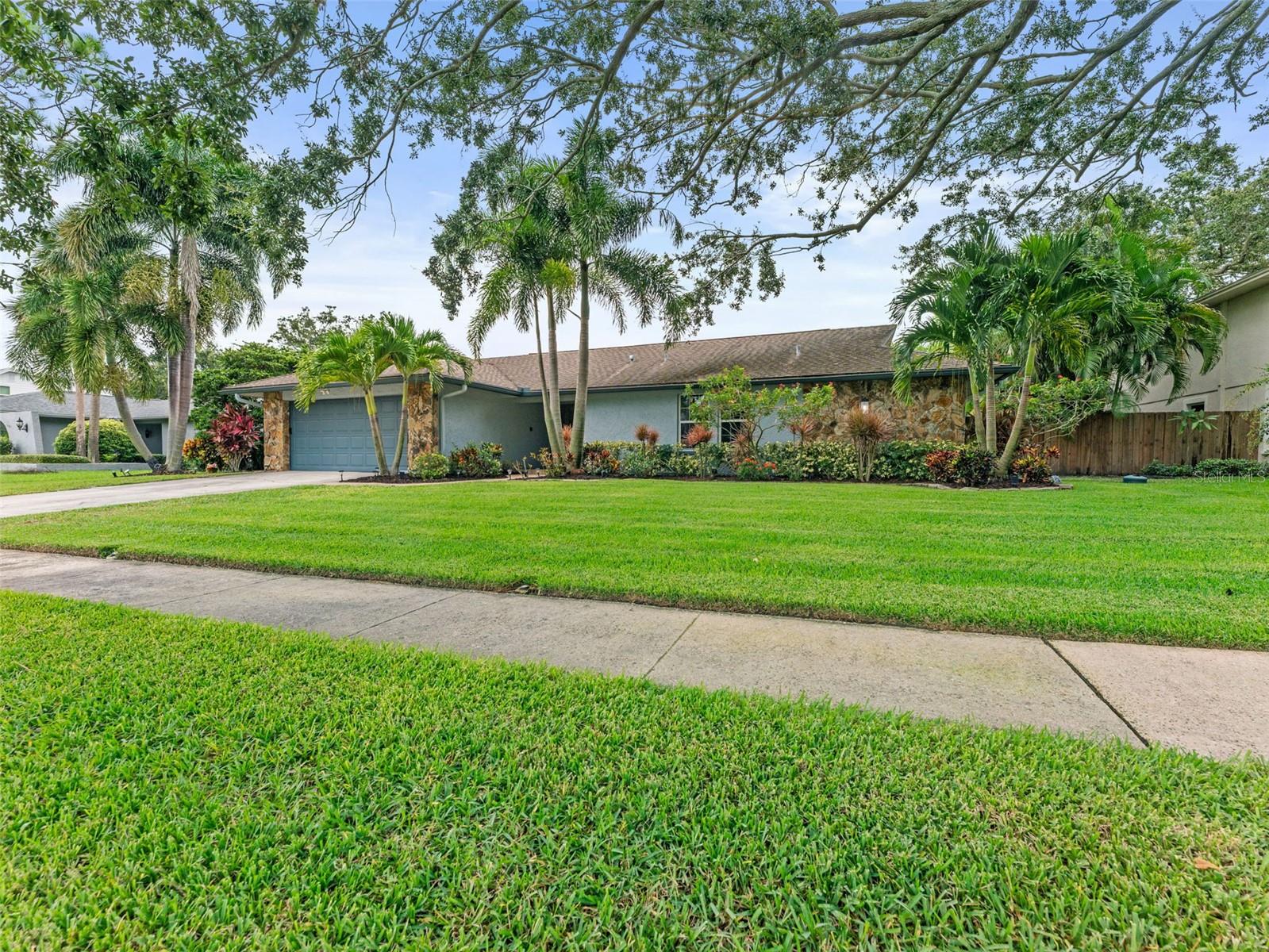 Details for 2857 Weathersfield Court, CLEARWATER, FL 33761