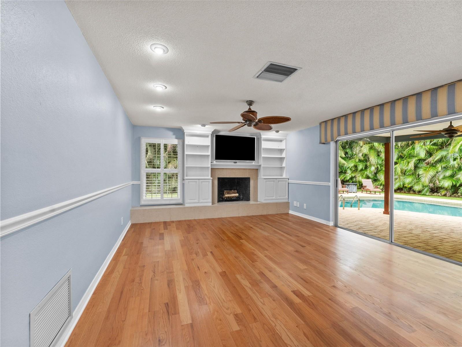 Image 16 of 49 For 2857 Weathersfield Court