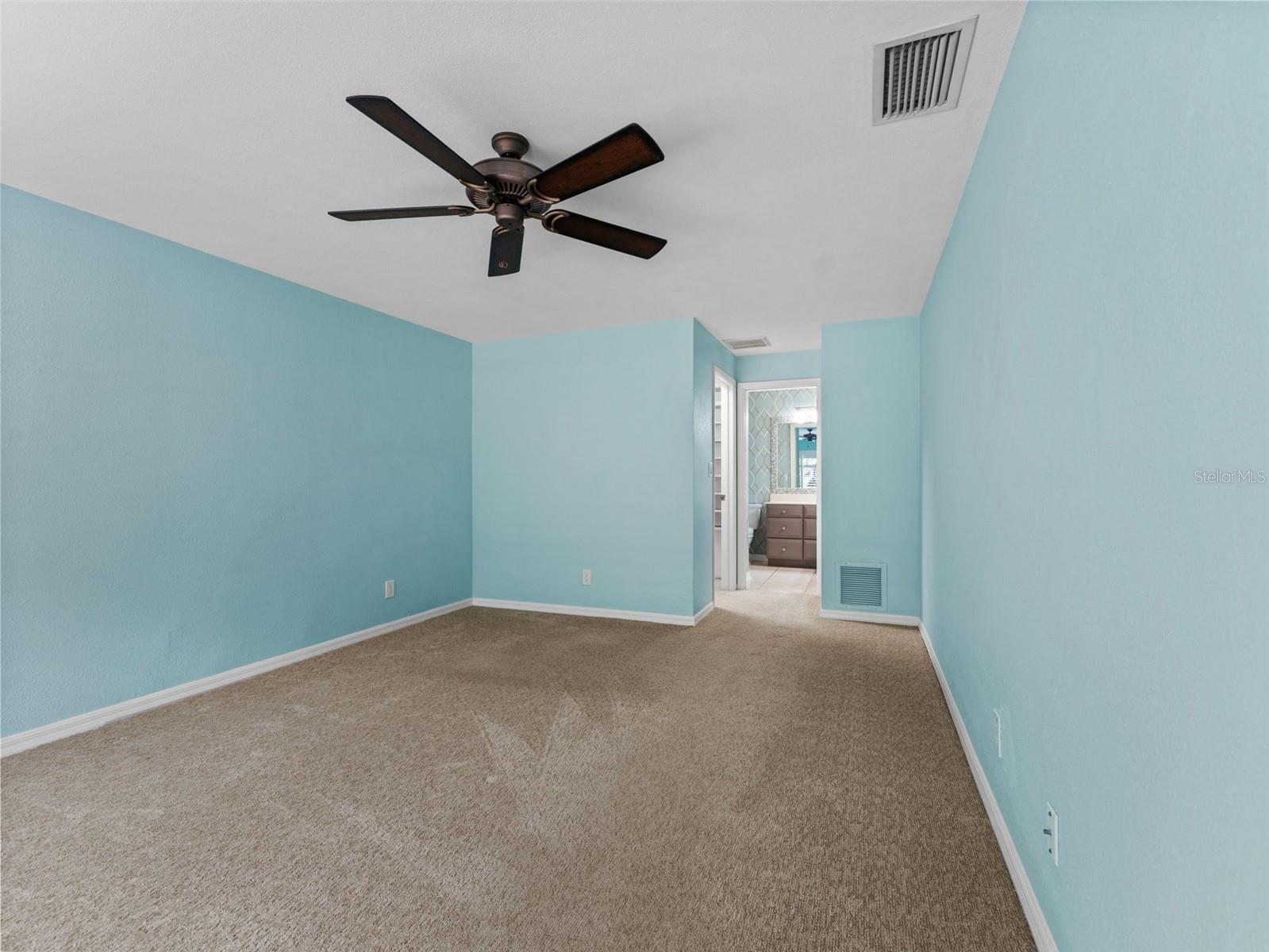 Image 18 of 49 For 2857 Weathersfield Court
