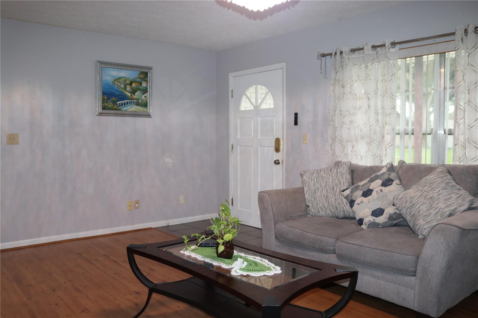 Image 3 of 19 For 1208 Cedar Tree Lane