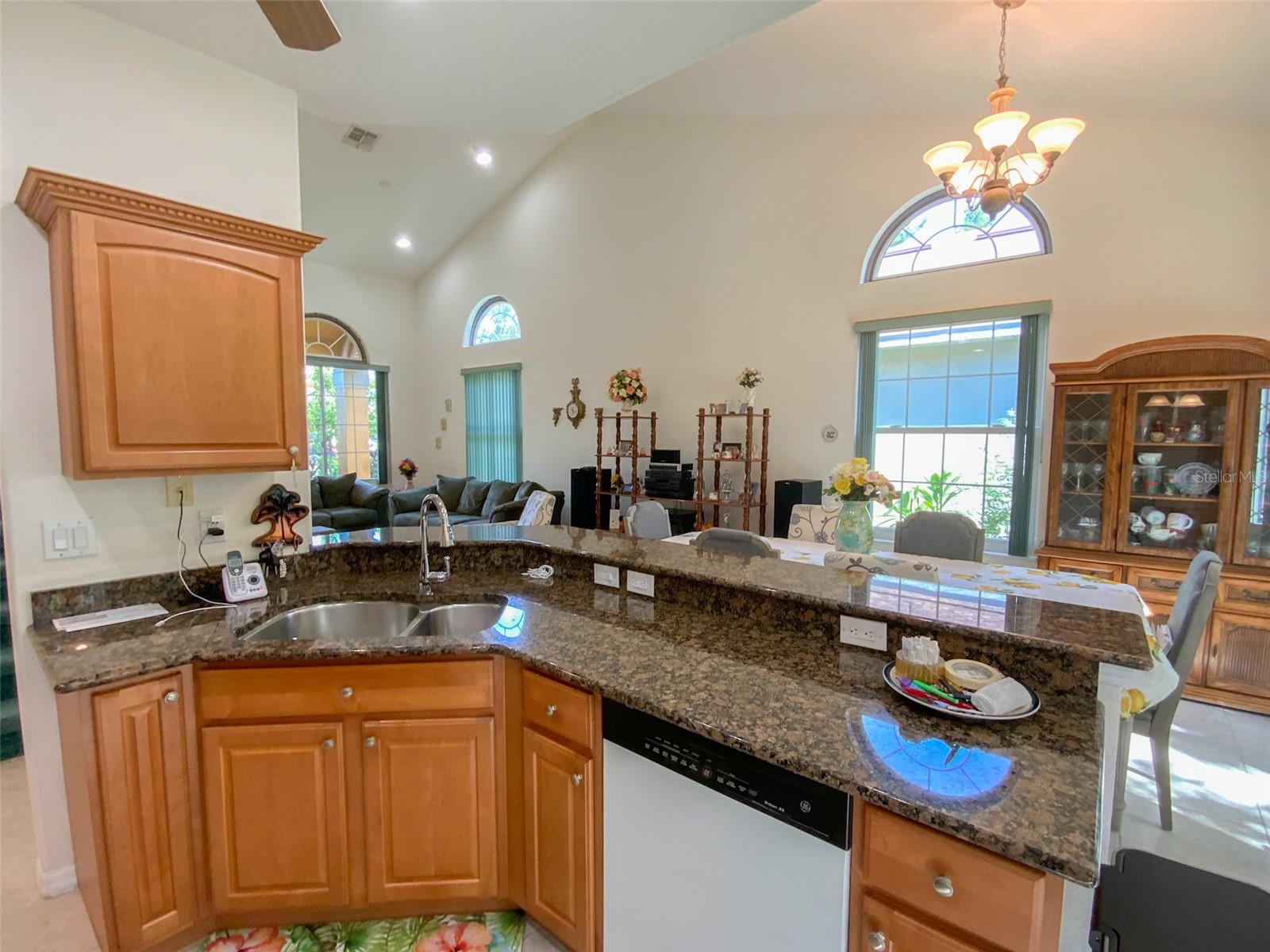 Image 11 of 36 For 1855 Briland Street