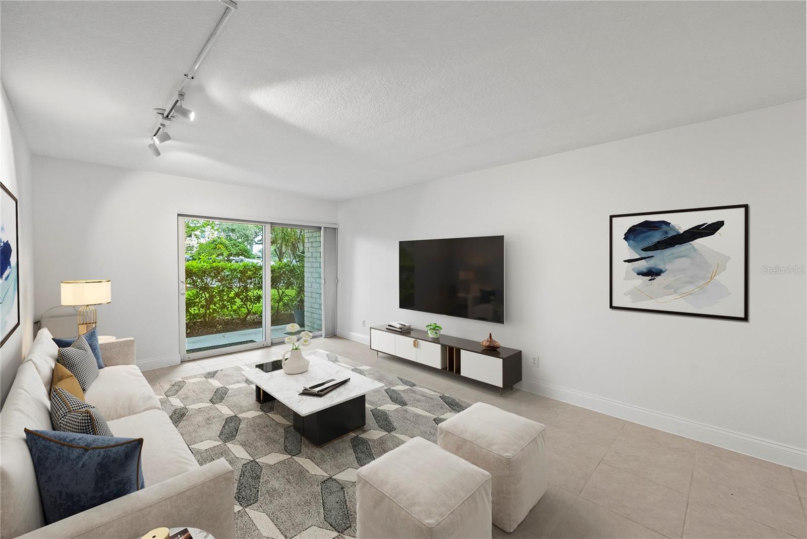 Listing photo id 8 for 3325 Bayshore Boulevard C11