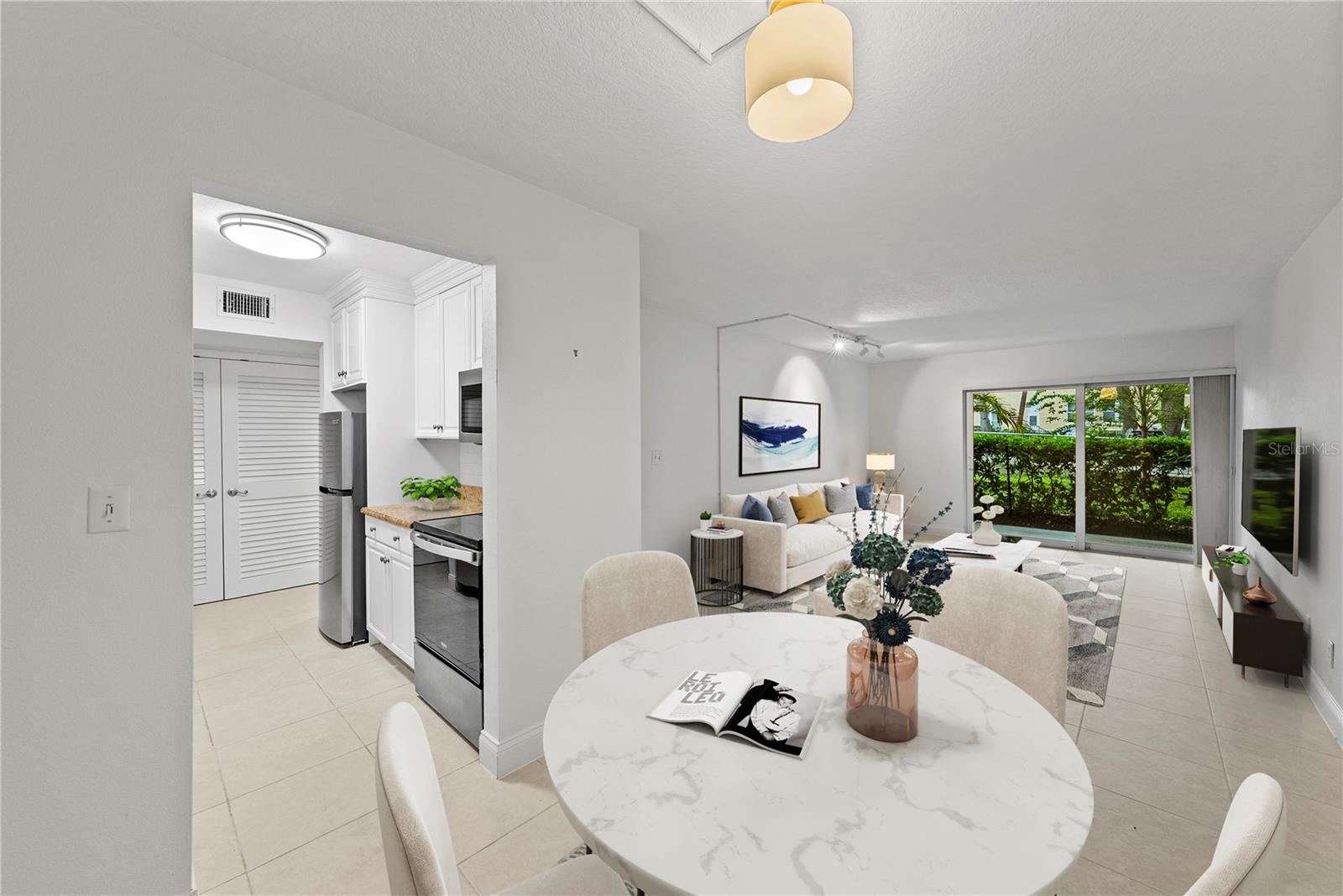 Listing photo id 5 for 3325 Bayshore Boulevard C11