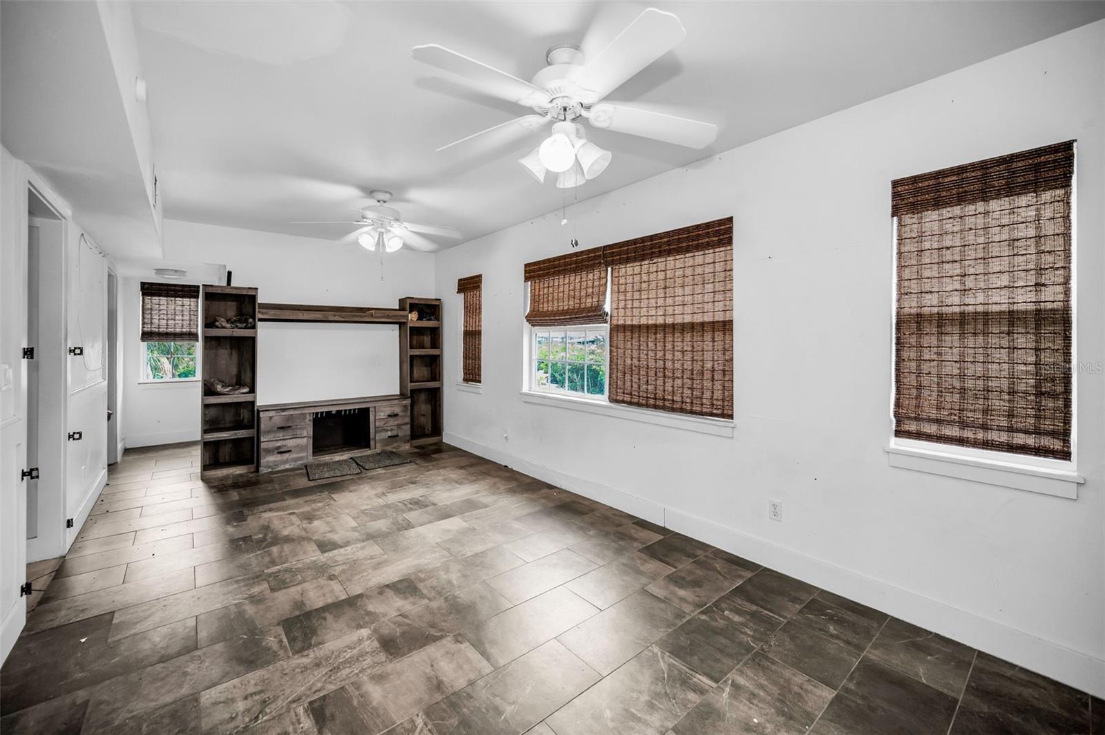 Image 22 of 62 For 19105 Whispering Pines Drive