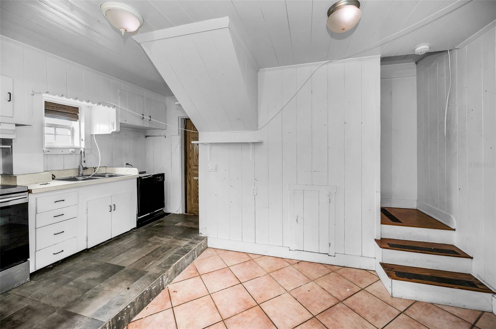 Image 28 of 62 For 19105 Whispering Pines Drive