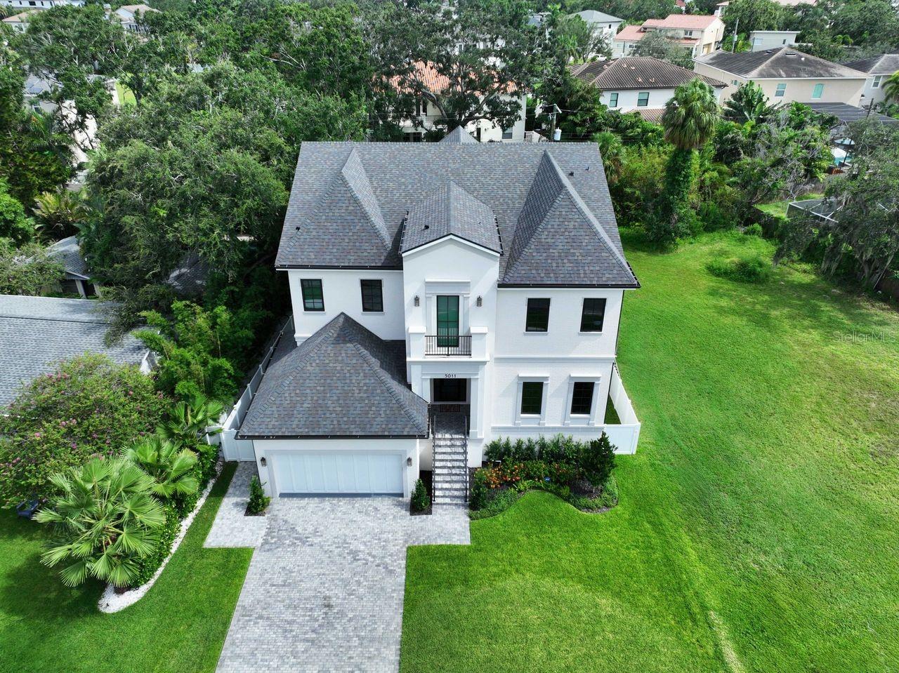 Image 6 of 96 For 5011 Dickens Avenue