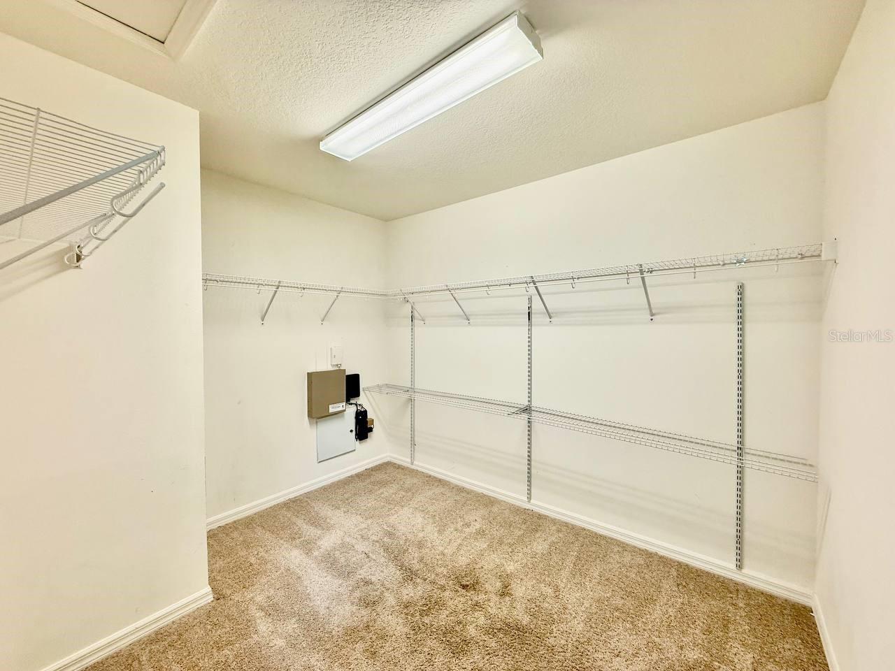 Image 18 of 35 For 7127 Nightshade Drive