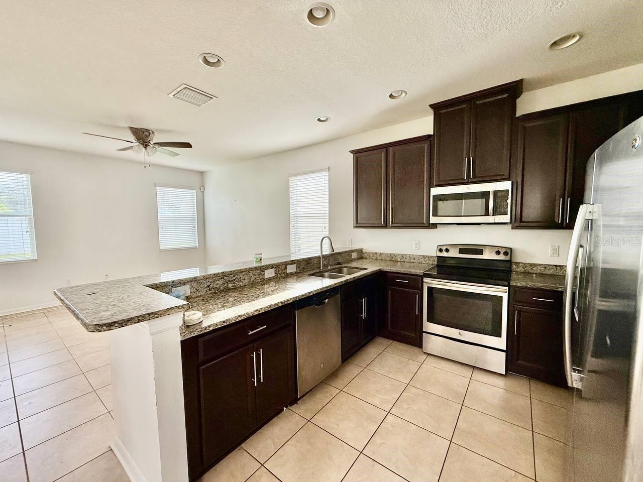 Image 6 of 35 For 7127 Nightshade Drive
