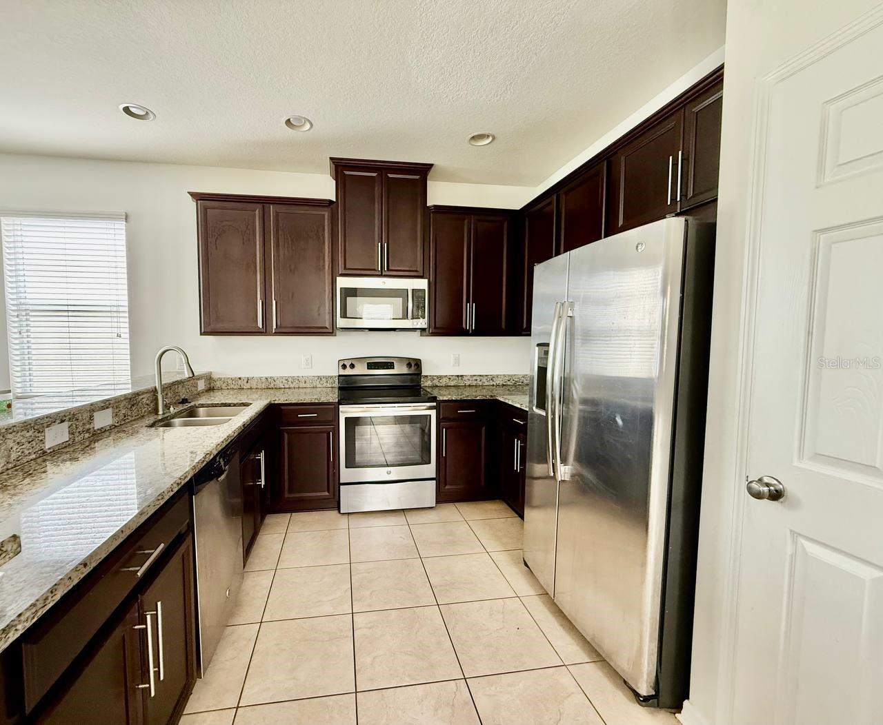 Image 7 of 35 For 7127 Nightshade Drive