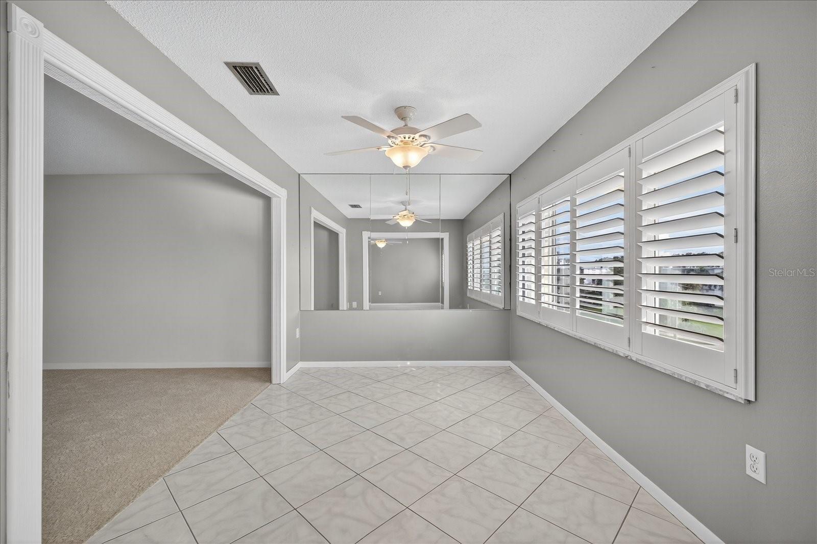 Listing photo id 27 for 100 Bluff View Drive 409c