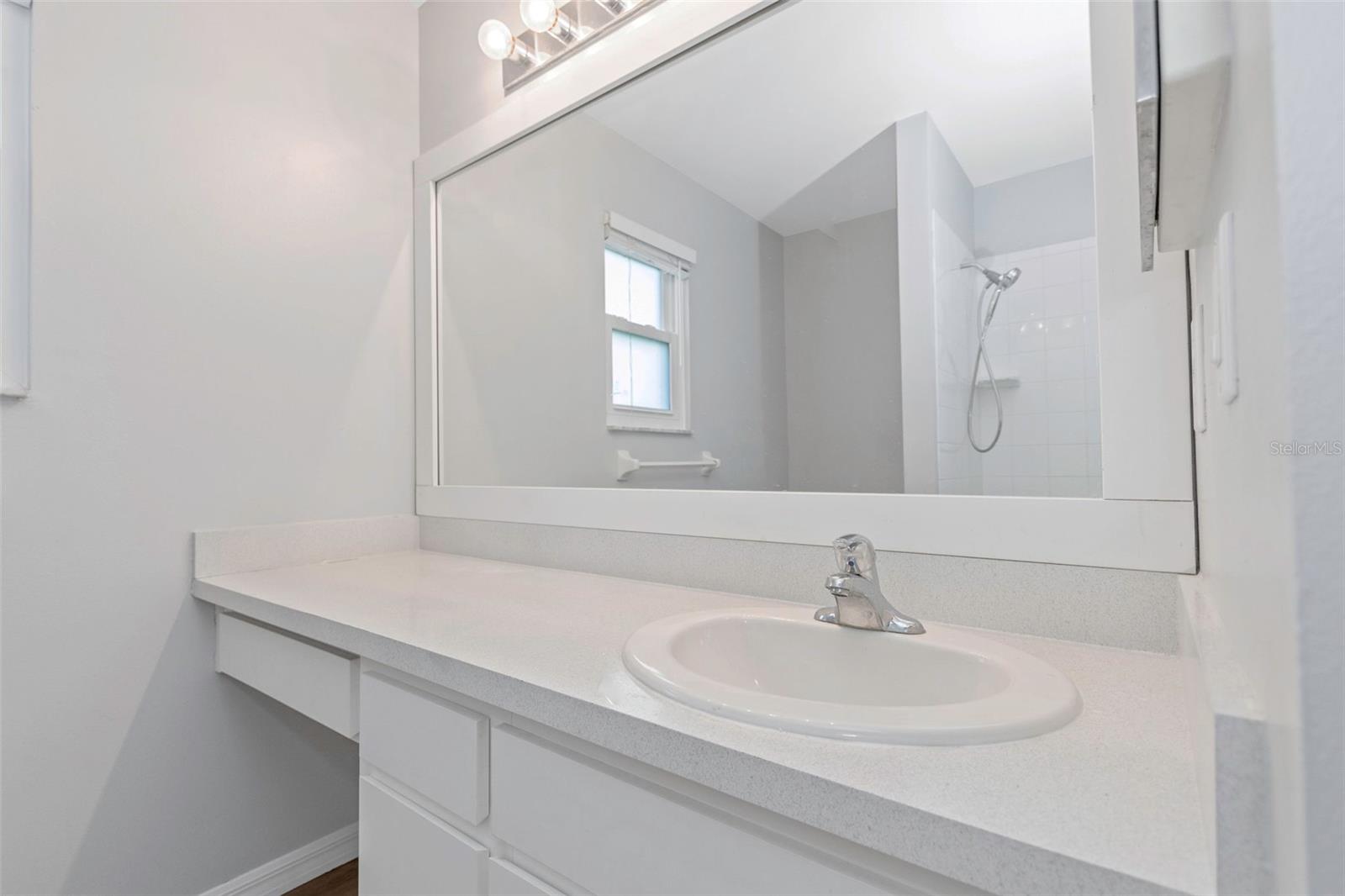 Image 21 of 51 For 2931 Shannon Circle