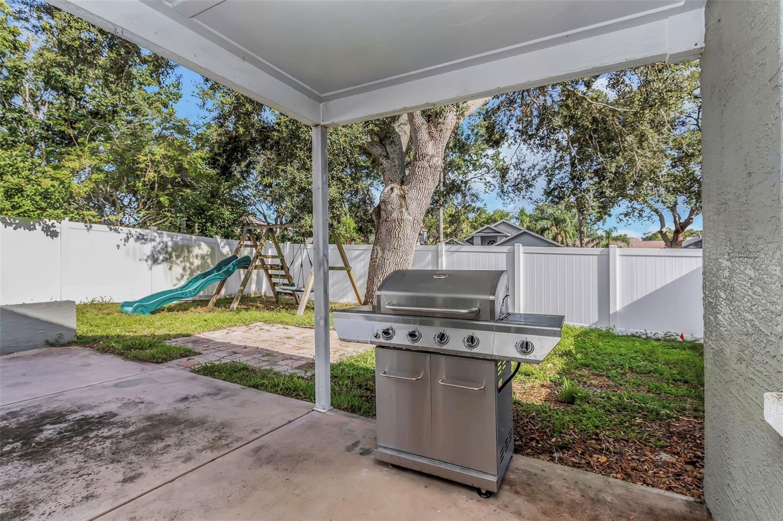 Image 36 of 51 For 2931 Shannon Circle