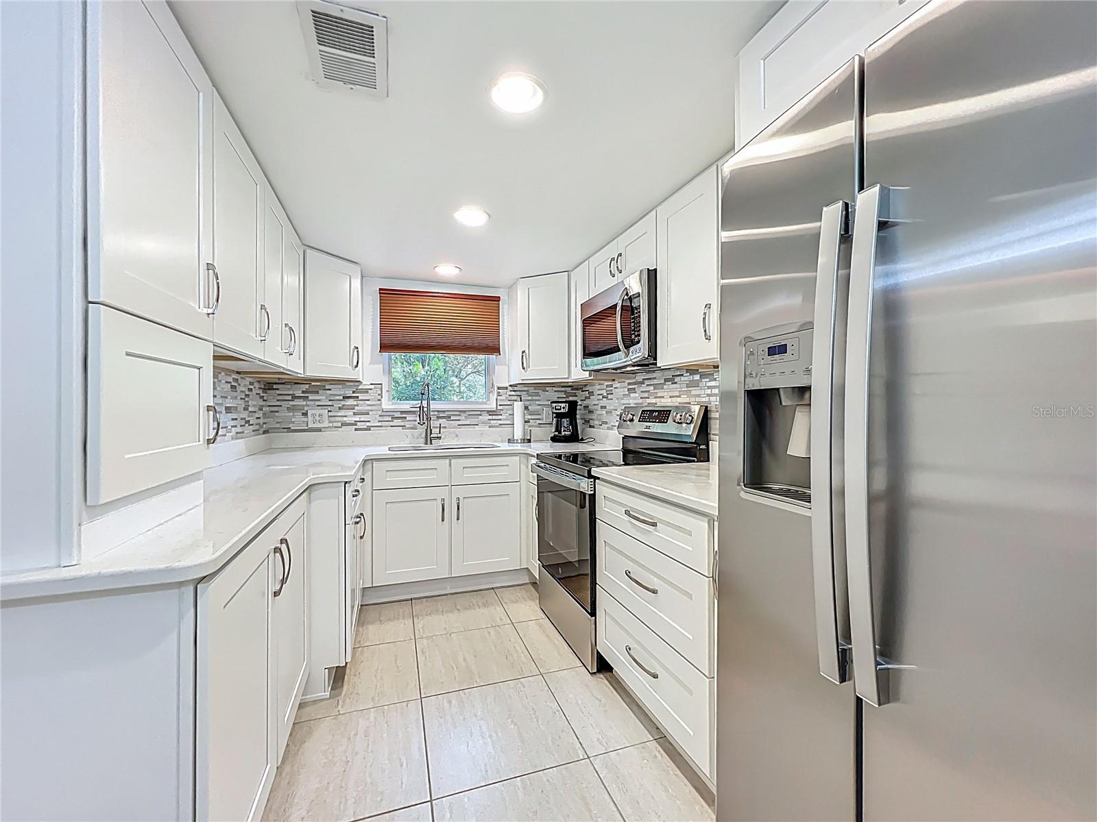 Image 9 of 51 For 65 Beach Lane C