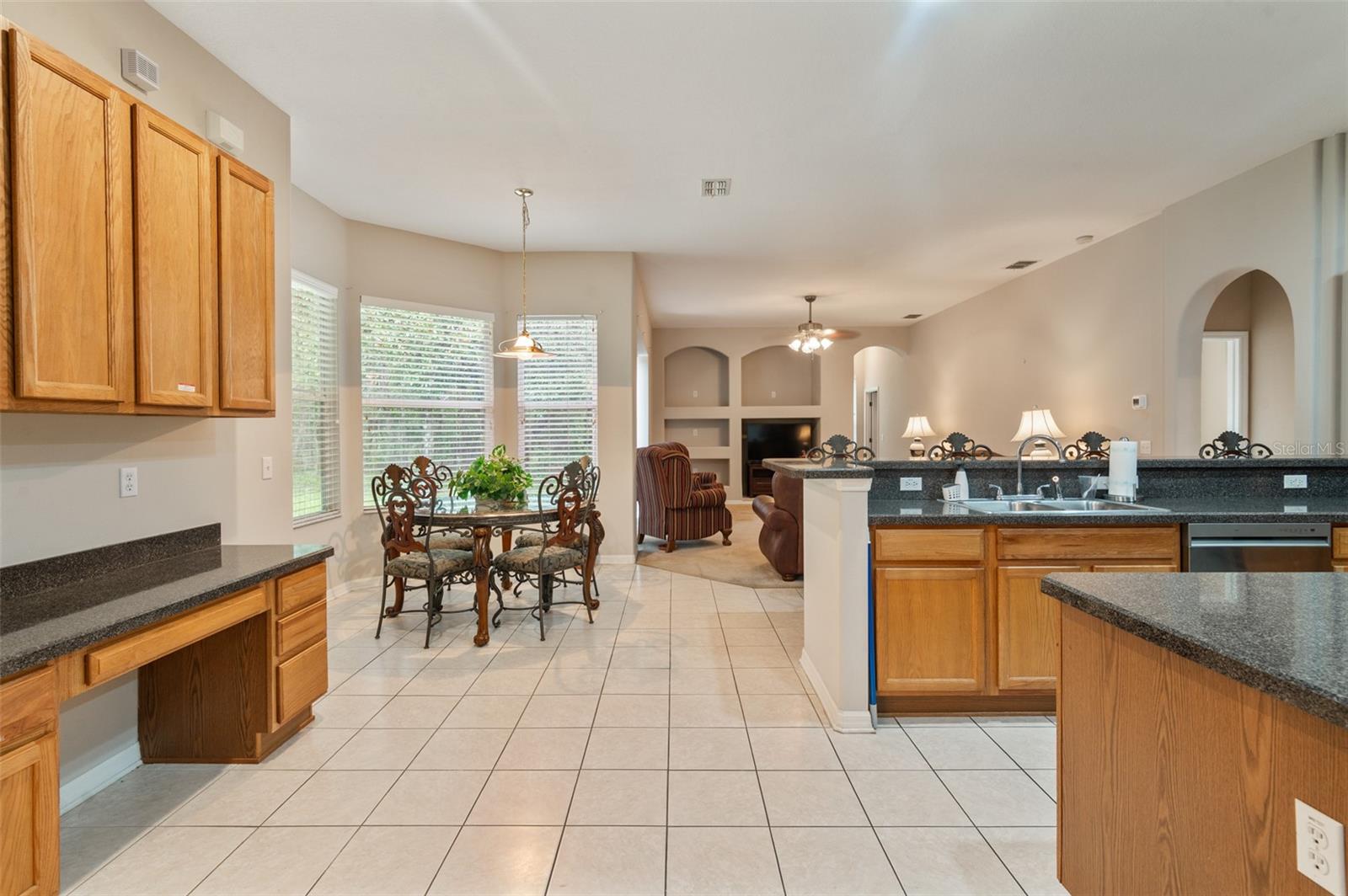 Image 15 of 59 For 3 Oxhorn Court E