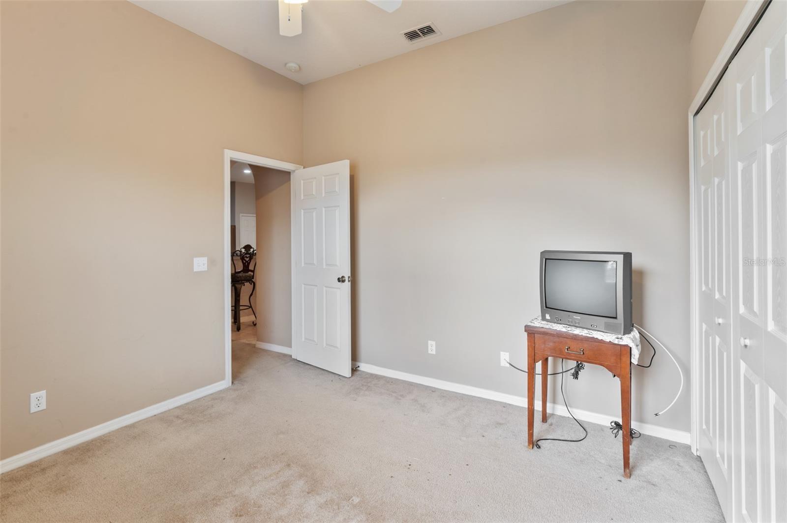Image 37 of 59 For 3 Oxhorn Court E