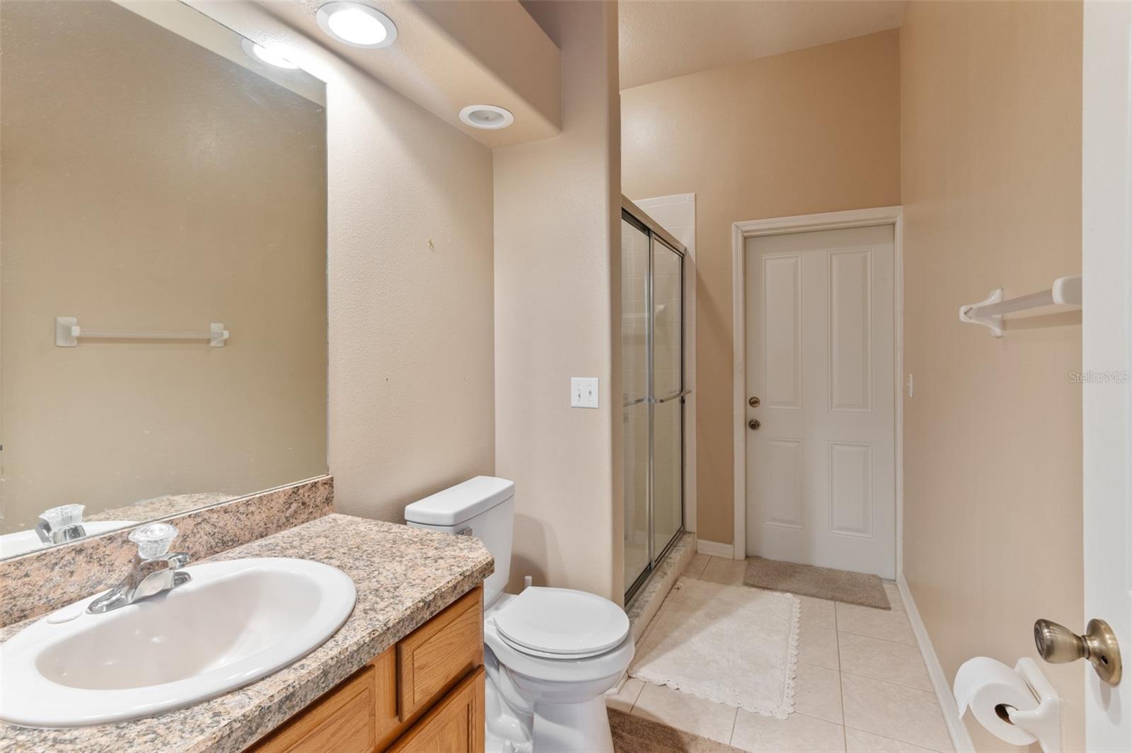 Image 38 of 59 For 3 Oxhorn Court E