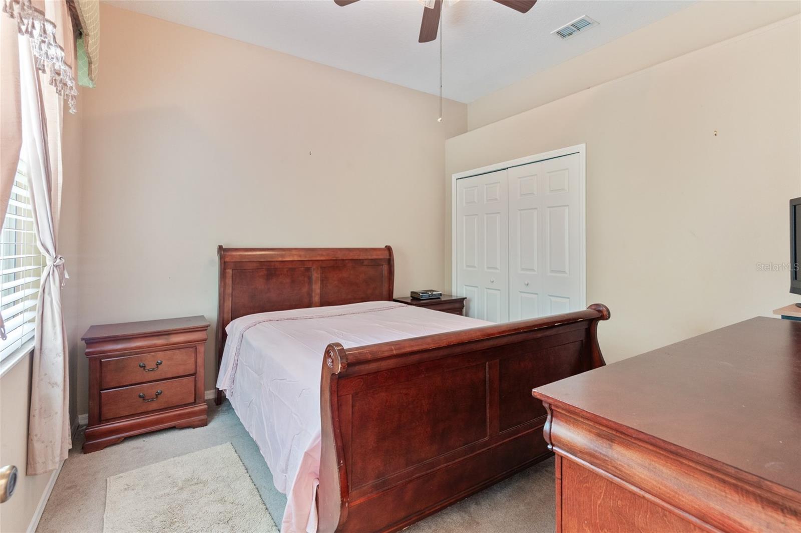 Image 40 of 59 For 3 Oxhorn Court E