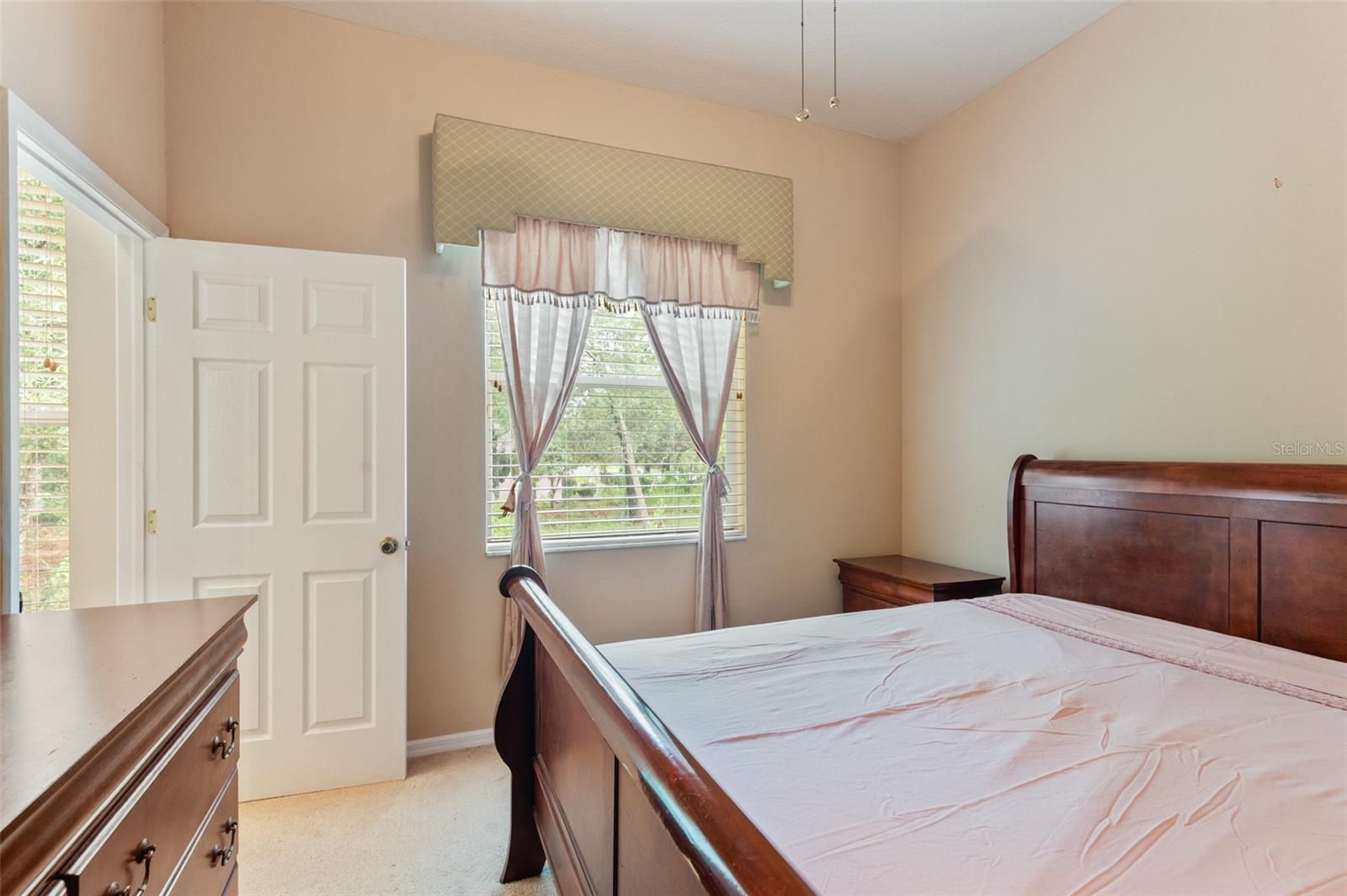 Image 41 of 59 For 3 Oxhorn Court E