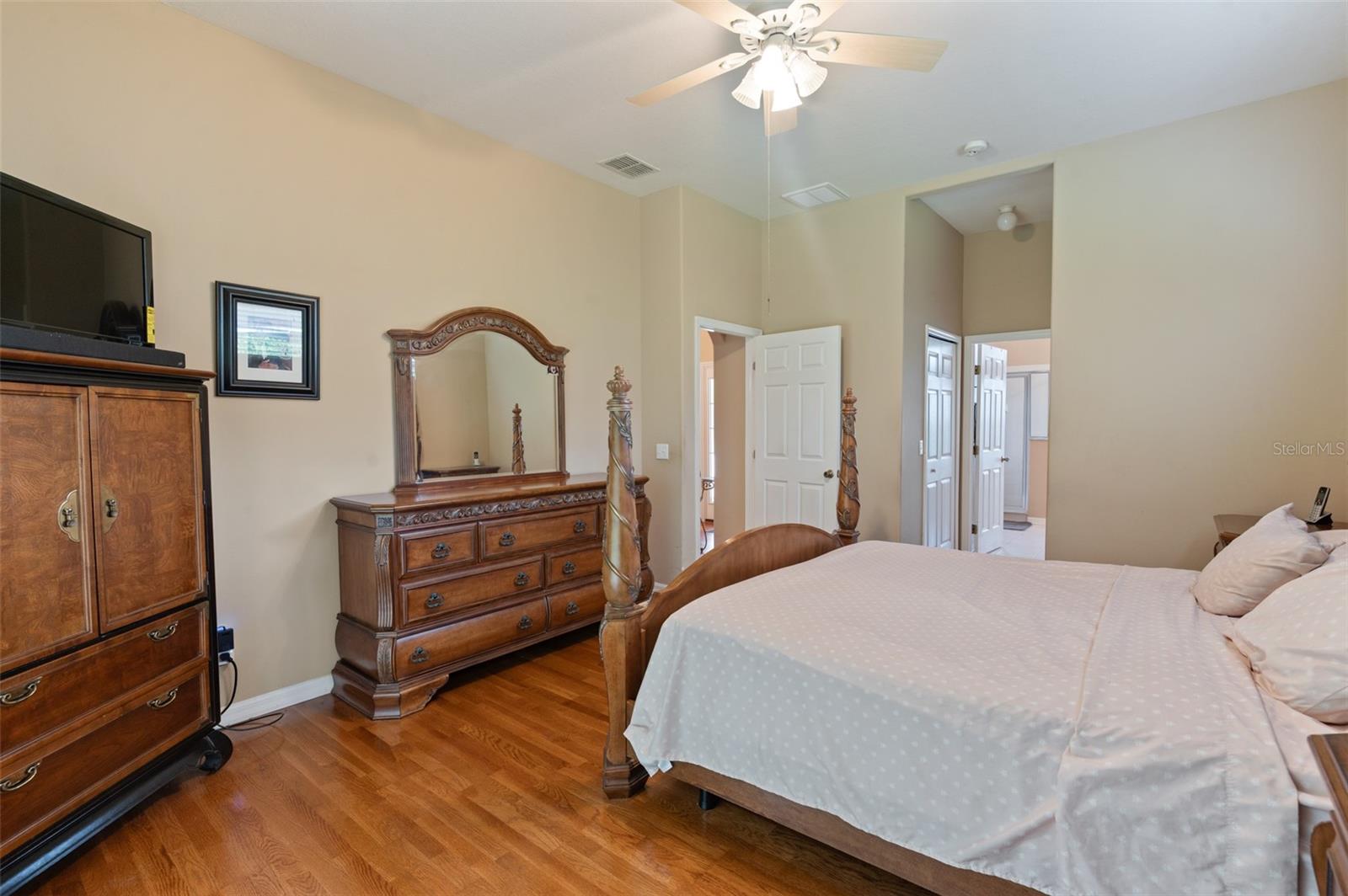 Image 43 of 59 For 3 Oxhorn Court E