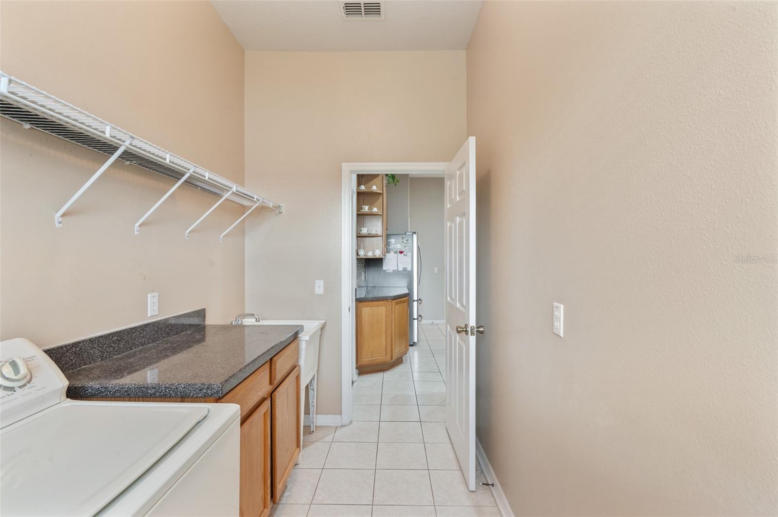 Image 45 of 59 For 3 Oxhorn Court E